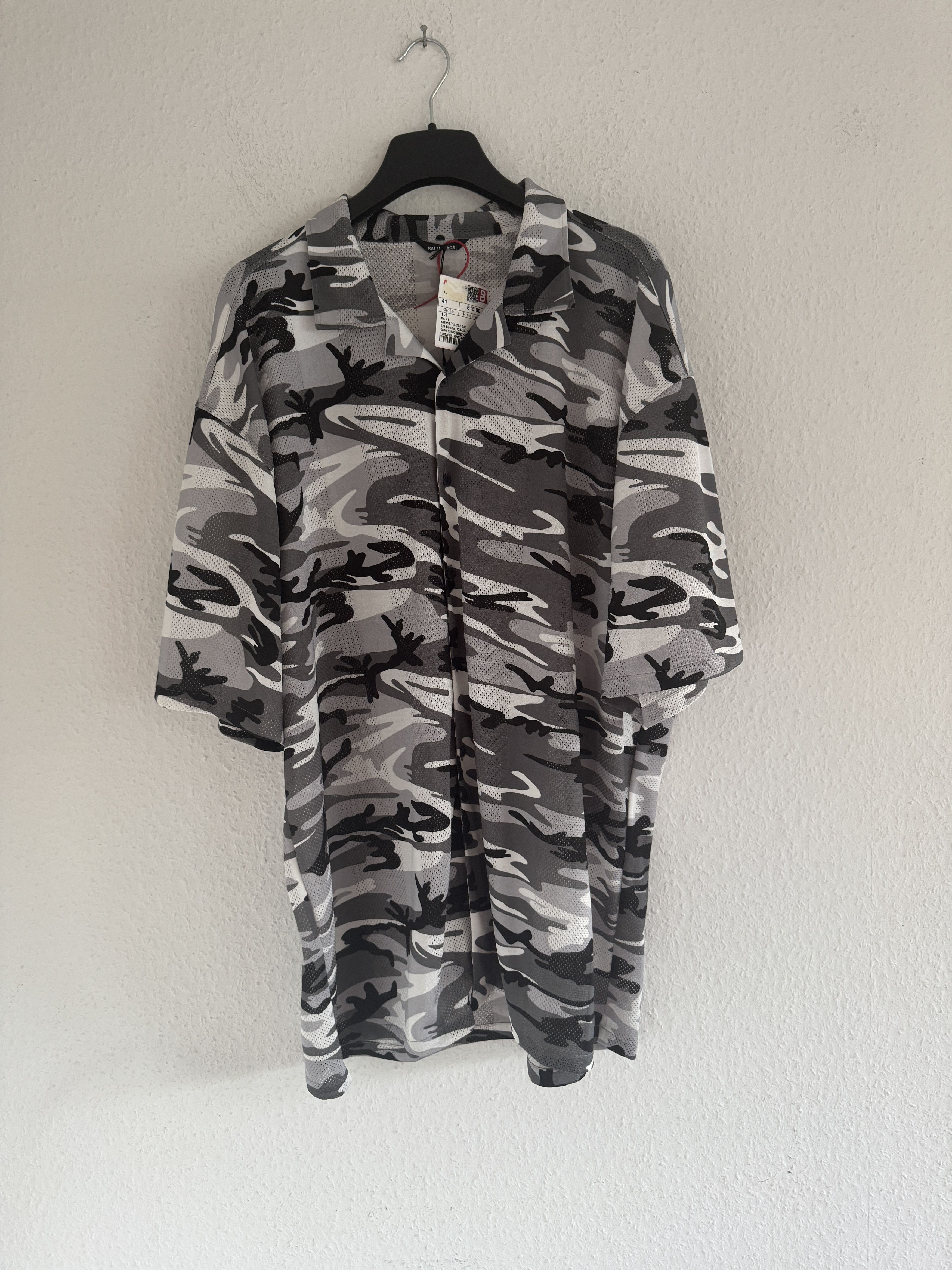 Oversized Camo Mesh Vacation Shirt