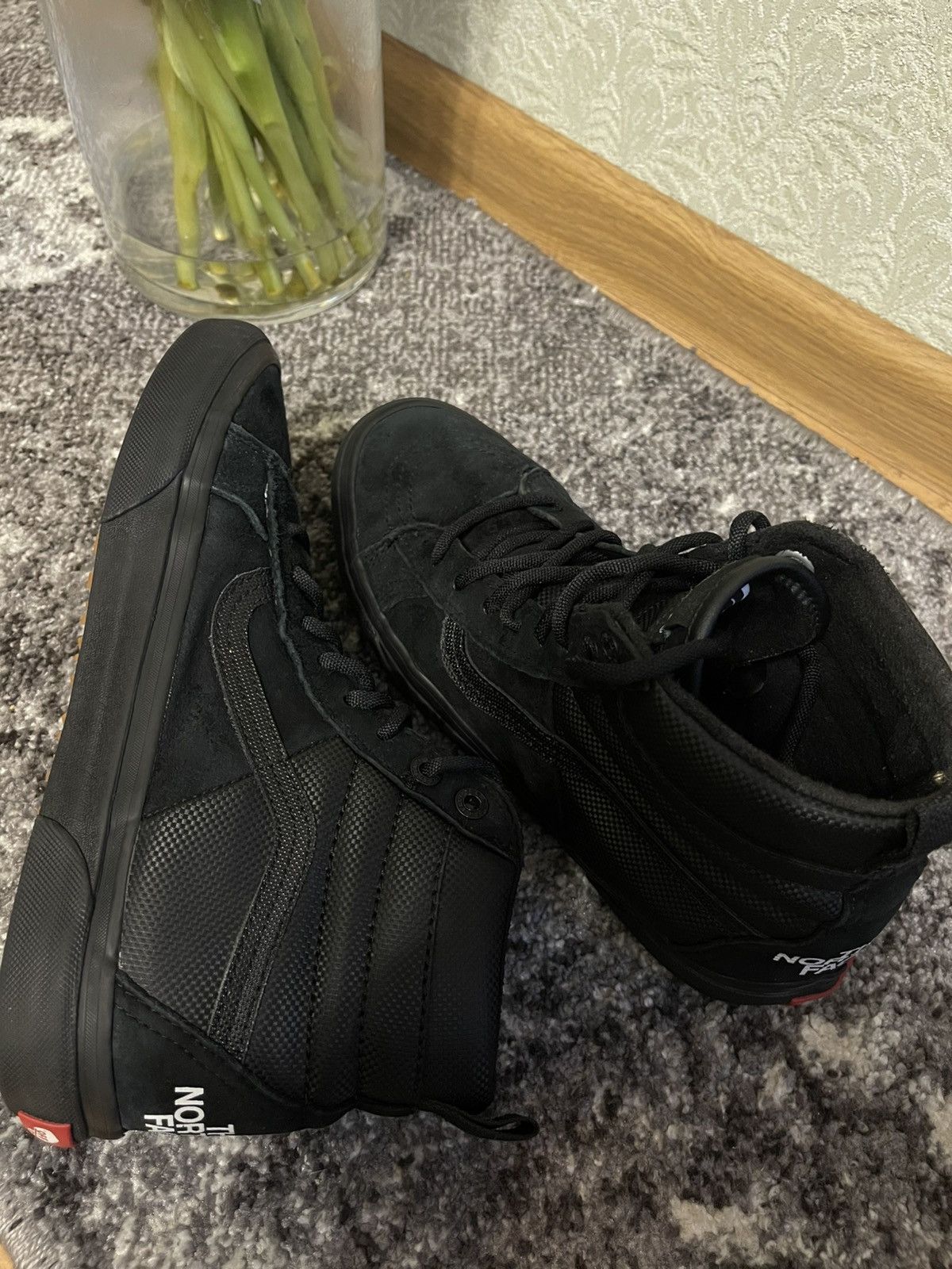 The North Face × Vans VANS Sk8-Hi MTE x The North Face Black Men’s (EU 42 / 27 cm) Size US 9 / EU 42 - 7 Thumbnail