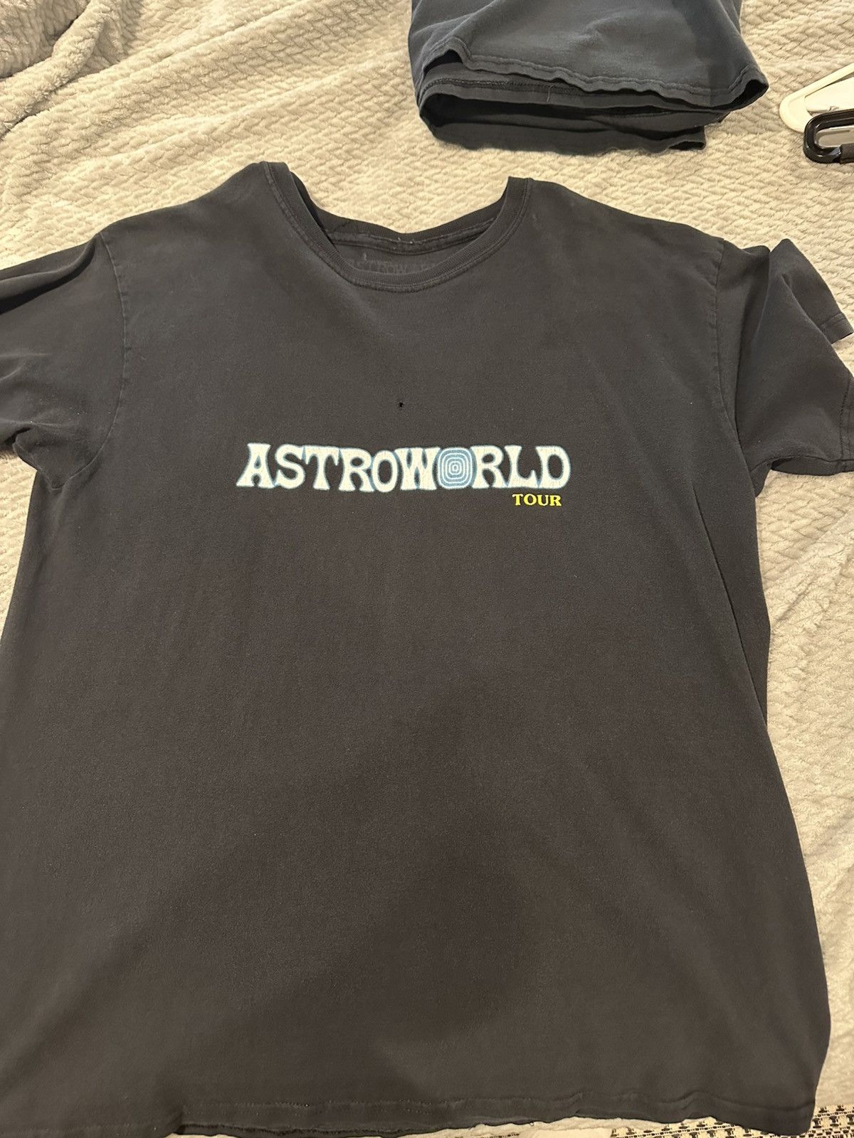 Travis Scott Astroworld Tour Tee Size US M / EU 48-50 / 2 - 1 Thumbnail