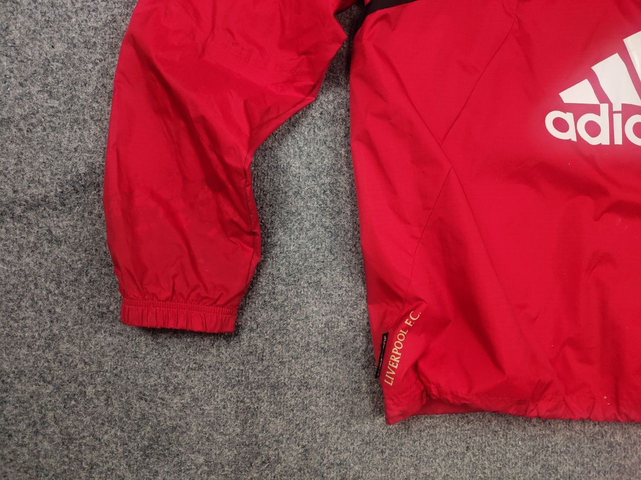 Adidas Vintage Adidas Liverpool 2009-10 Football Soccer Red Jacket Size US L / EU 52-54 / 3 - 9 Thumbnail