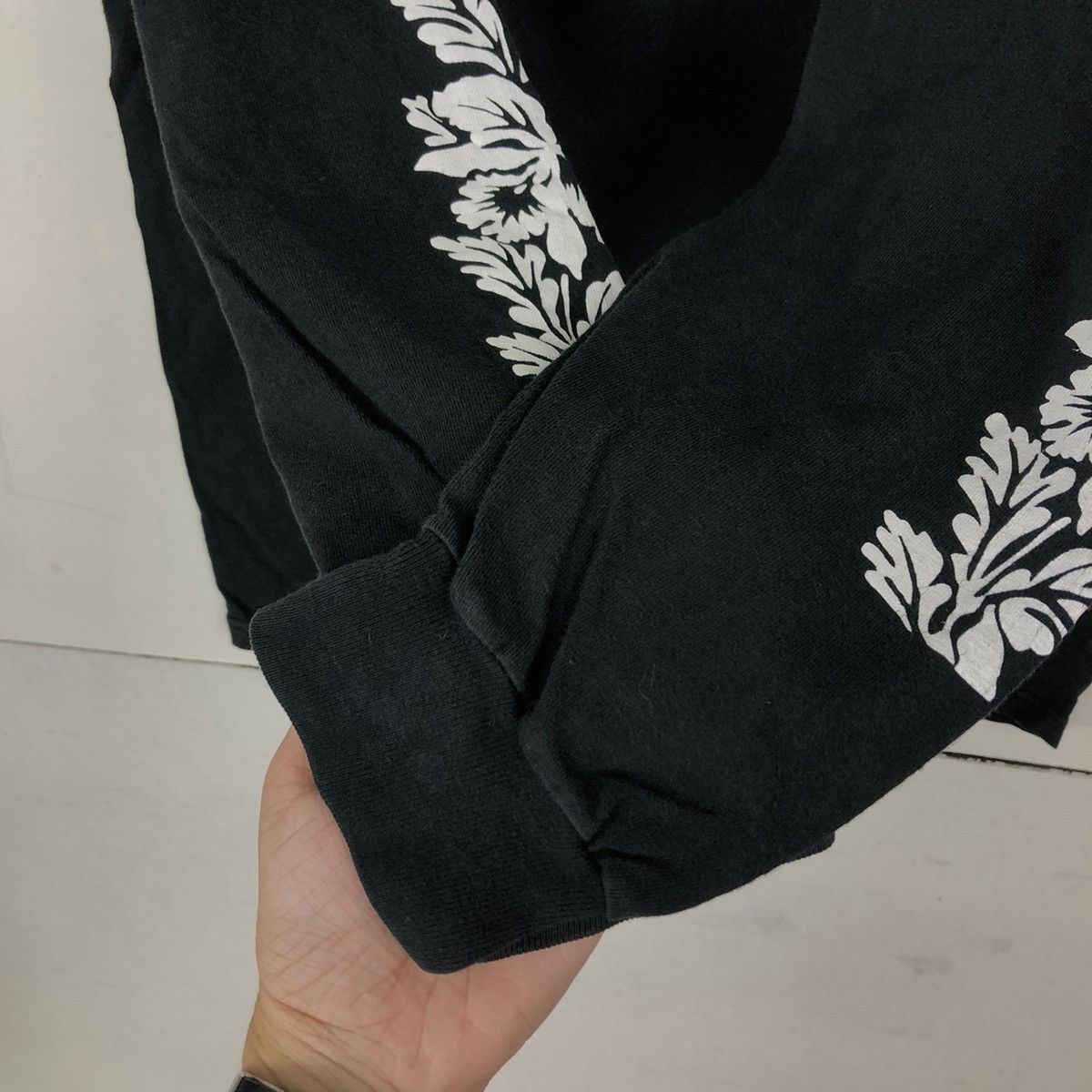 Vintage VINTAGE 90’s HANES LONG SLEEVE FLOWER BIG LOGO USA MADE Size US L / EU 52-54 / 3 - 8 Thumbnail