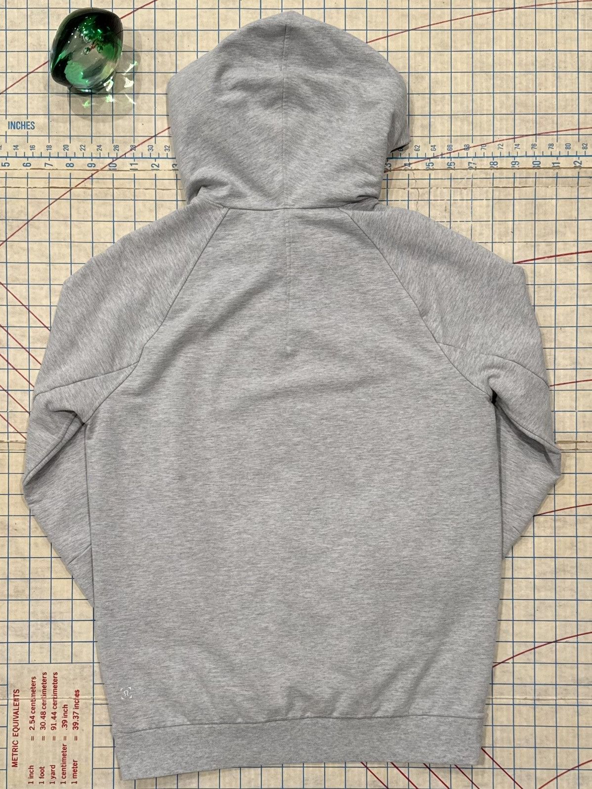 Lululemon Lululemon Pull Over Hoodie Heather Gray Mens Size Small Size US S / EU 44-46 / 1 - 8 Thumbnail