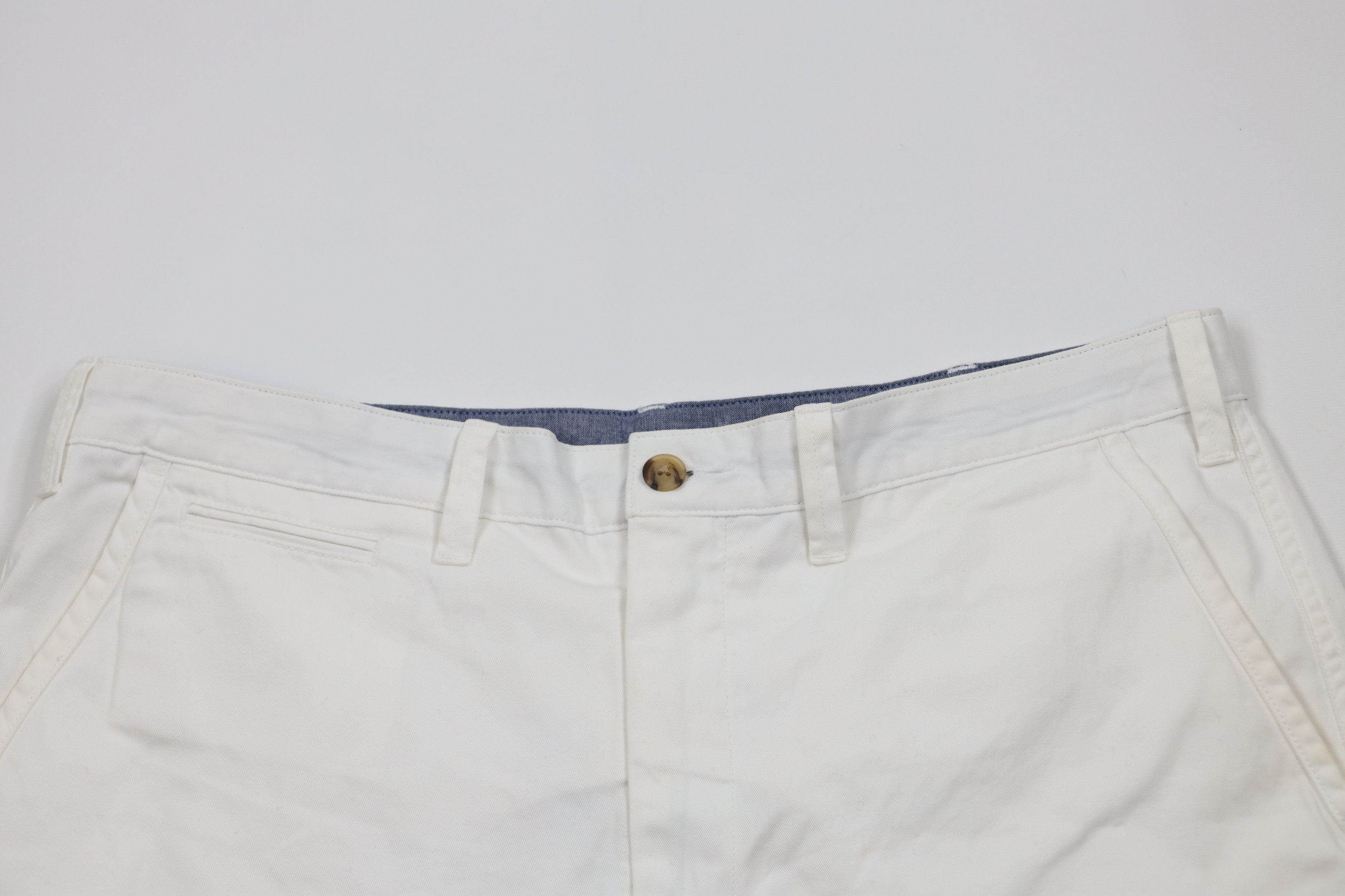 Ralph Lauren × Vintage Vintage Ralph Lauren Relaxed Fit Chino Shorts White Cotton Size US 36 / EU 52 - 2 Thumbnail