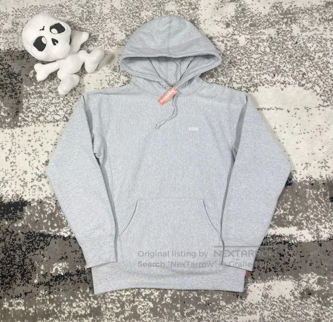 Supreme Gray Hoodie with Drawstring and Front Pocket - Size M. Size US M / EU 48-50 / 2 - 1 Thumbnail