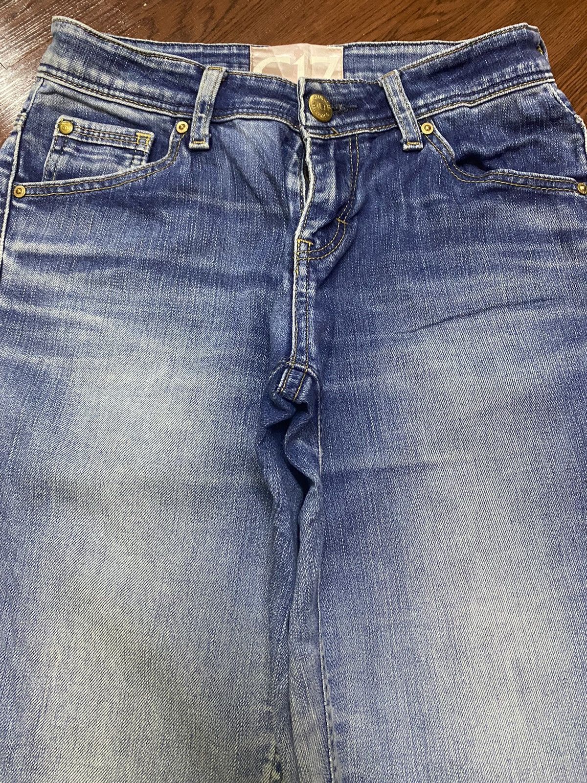 Japanese Brand Vintage C17 Gold Button Blue Faded Wash Flare Jeans Size US 27 - 3 Thumbnail