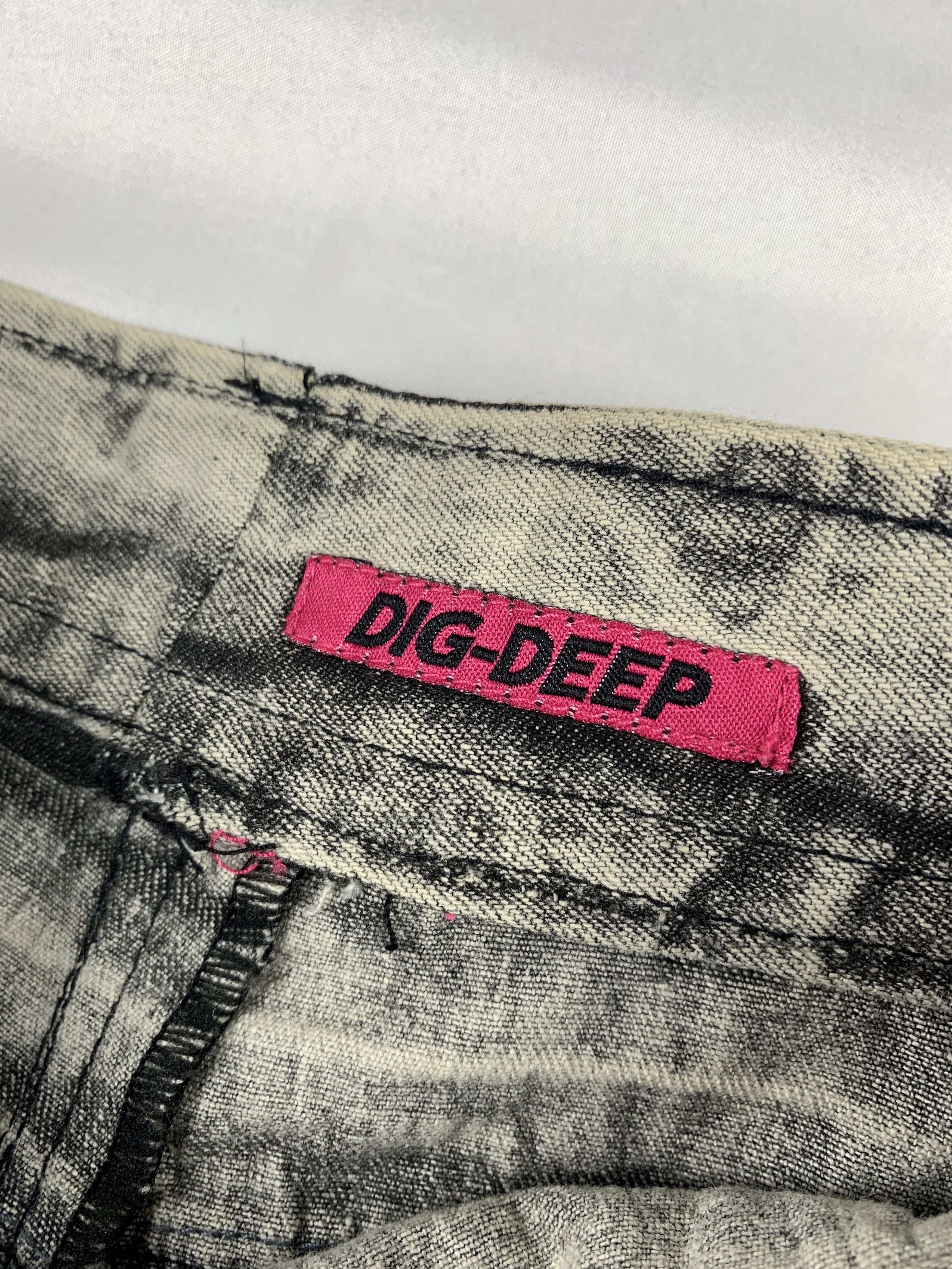 Dig Deep Dig Deep Japan Washed Gray Zip up Skorts (31) Size 31" - 8 Thumbnail