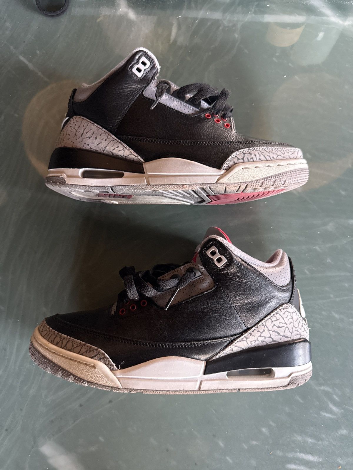 Jordan Brand 2024 Air Jordan Black Cement 3 Size US 7 / EU 40 - 3 Thumbnail