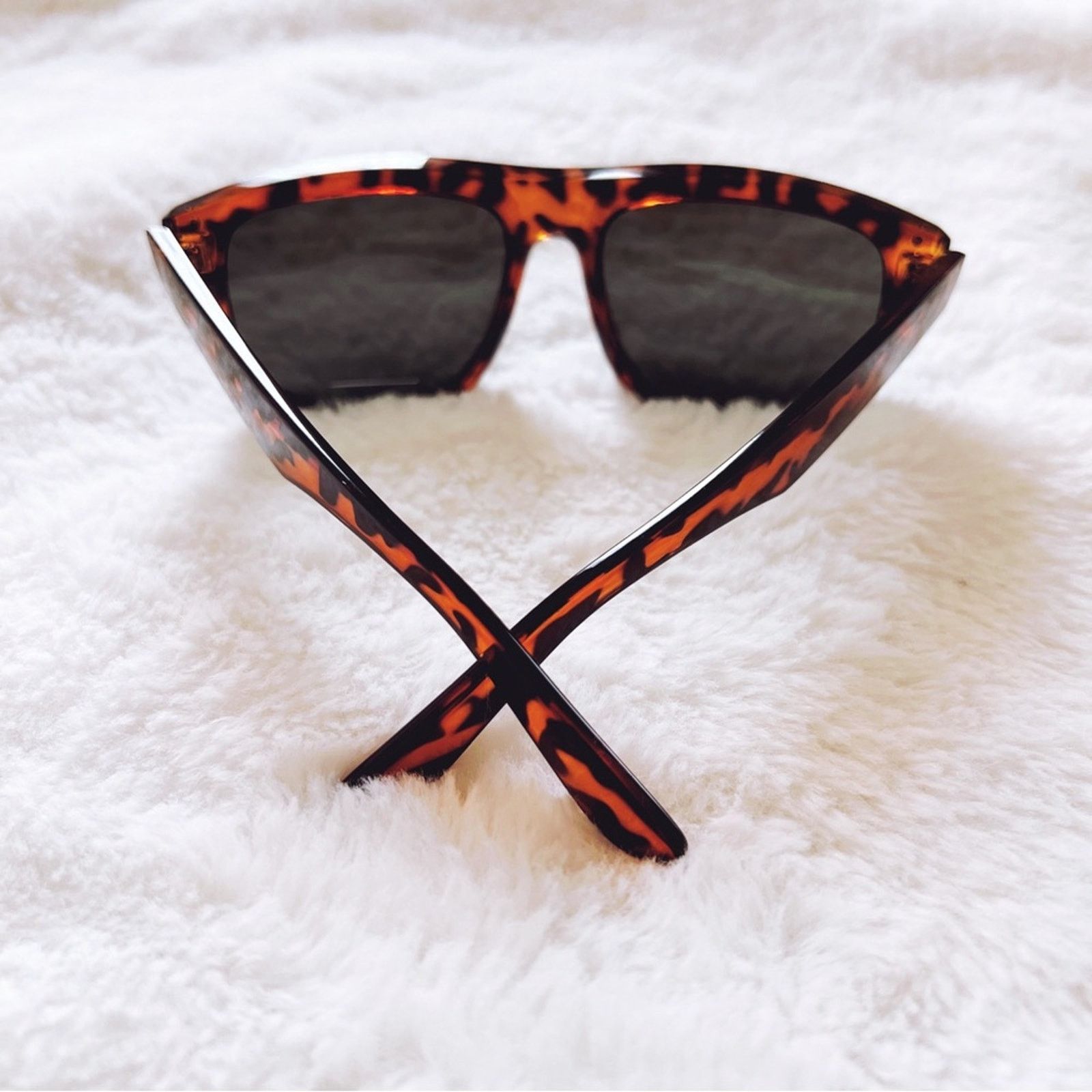 Other Stella Tortoise Brown Classic Sunglasses Size ONE SIZE - 10 Thumbnail