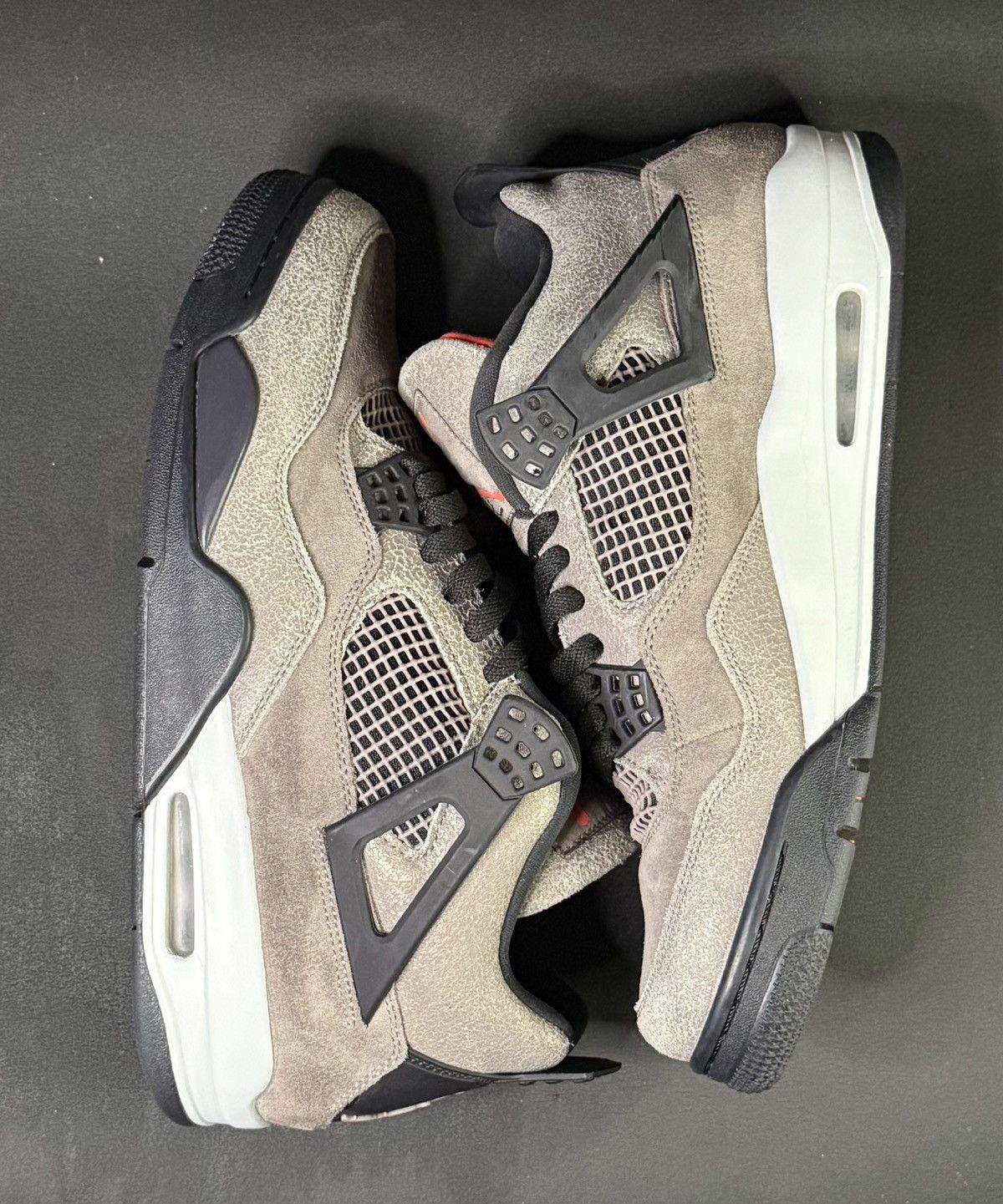 Jordan Brand Jordan 4 “Taupe Haze” Size US 11 / EU 44 - 1 Thumbnail