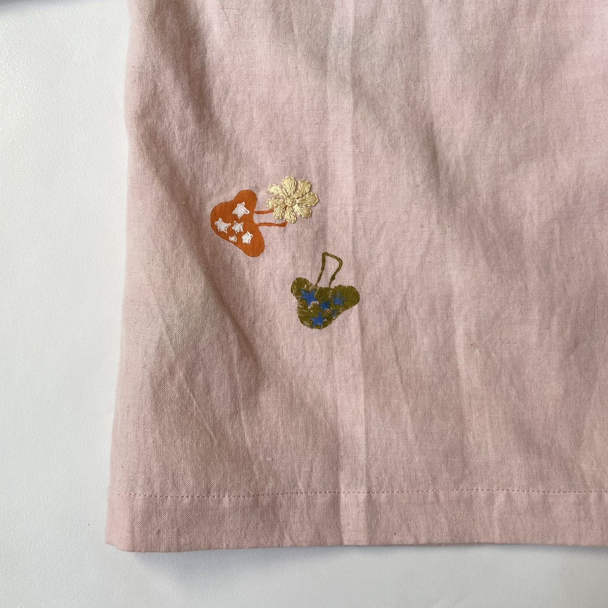 Story Mfg. ‘Greetings’ Embroidered Boxy Shirt Size US S / EU 44-46 / 1 - 17 Thumbnail