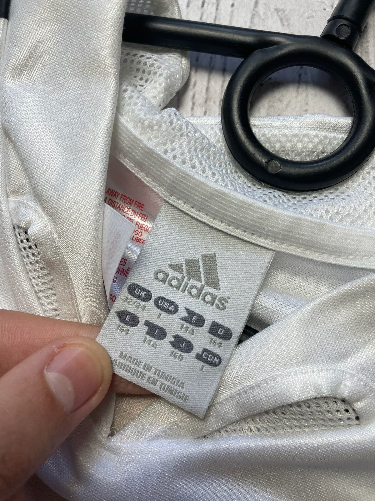 Vintage Vintage adidas Real Madrid soccer jersey size Xs 23 Beckham Size US XS / EU 42 / 0 - 4 Thumbnail