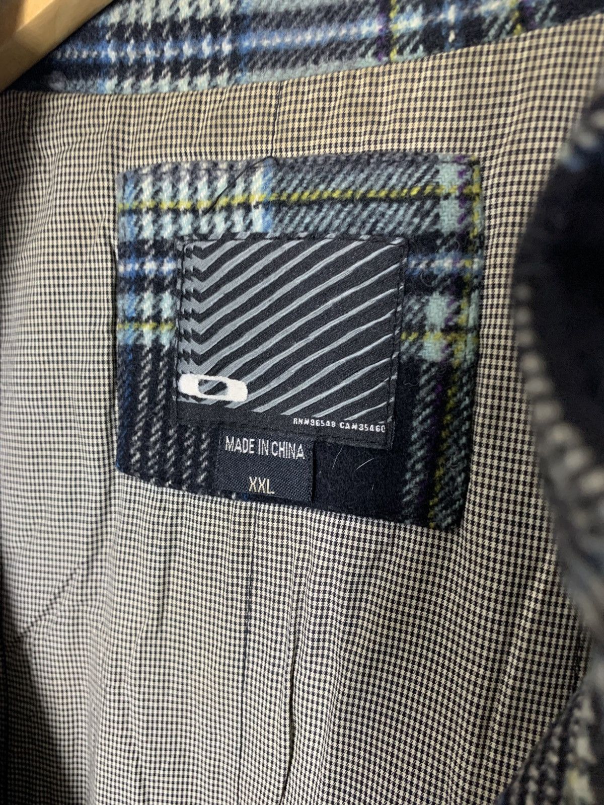 Oakley Vintage Oakley Plaid Heavy Jacket Size US XL / EU 56 / 4 - 11 Thumbnail