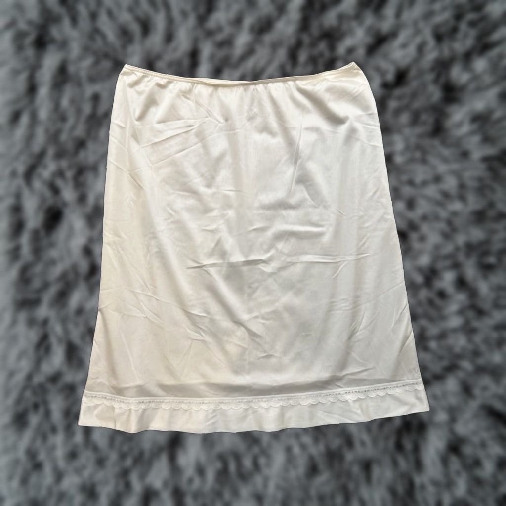 Sears VINTAGE Sears Half Slip L Pinup Boudoir Lingerie Coquette Scalloped Lace 70s 80s White Nylon Satin Women Slip L Size ONE SIZE - 1 Thumbnail