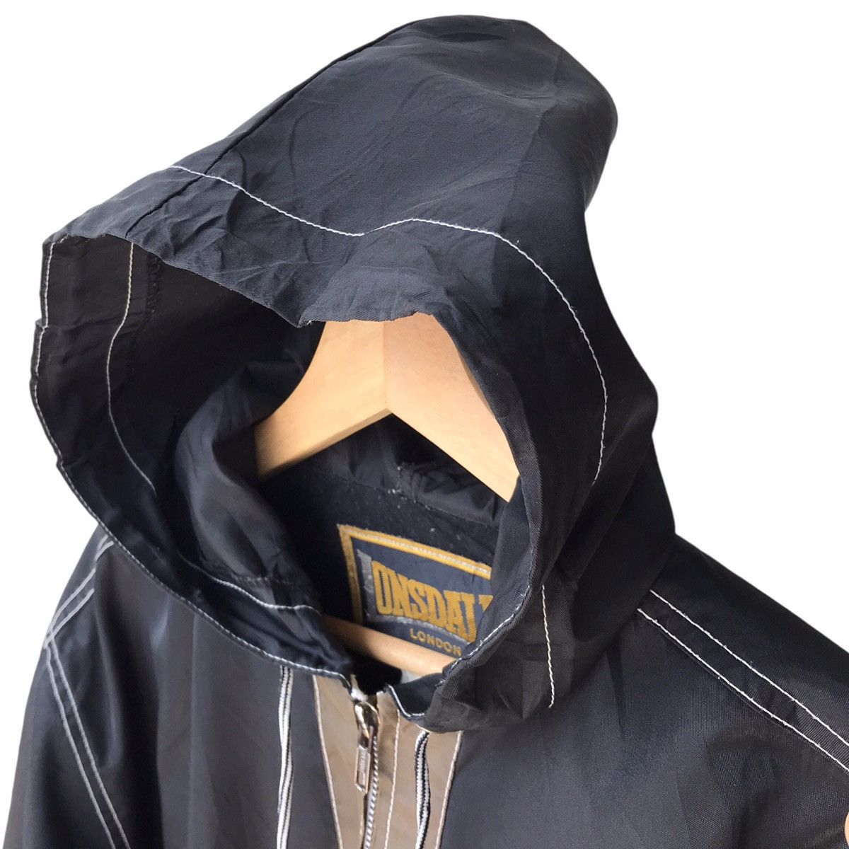 Lonsdale × Vintage Lonsdale London Vintage Zip-Up Hooded Windbreaker Size US L / EU 52-54 / 3 - 5 Thumbnail