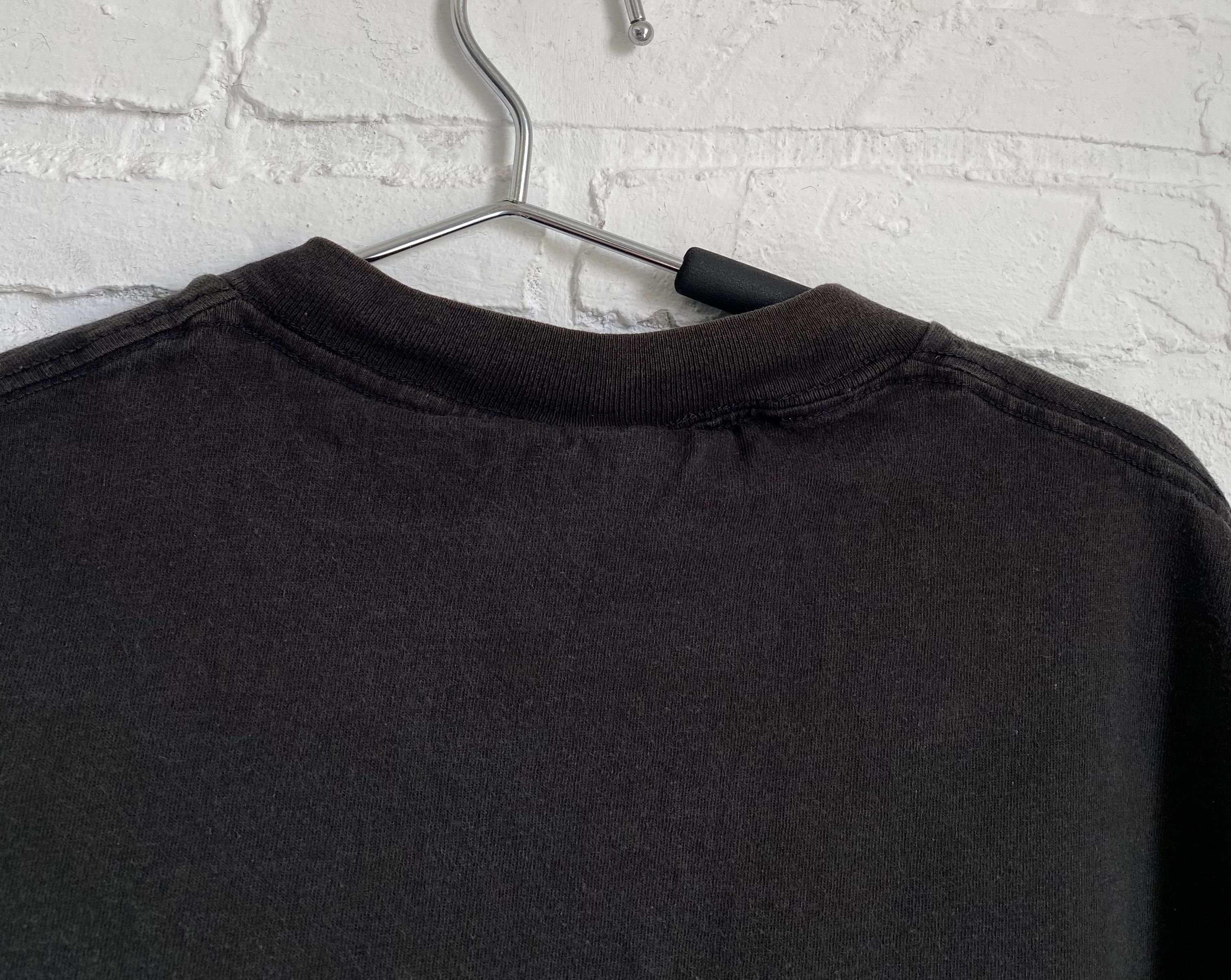 Lee × Vintage Vintage 1997 Lee Men in black t-shirt Size US L / EU 52-54 / 3 - 5 Thumbnail