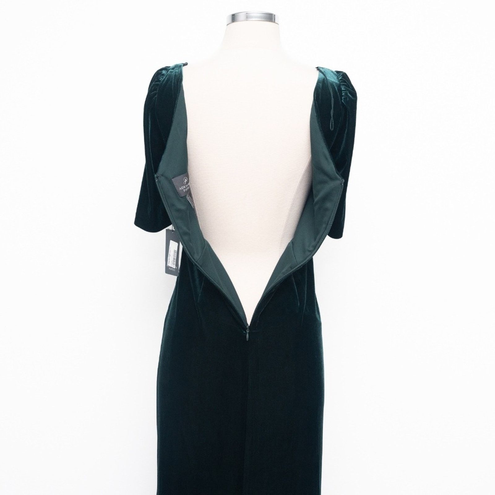Adrianna Papell Adrianna Papell. Shirred Velvet Gown. Size XS / US 0-2 / IT 36-38 - 15 Thumbnail