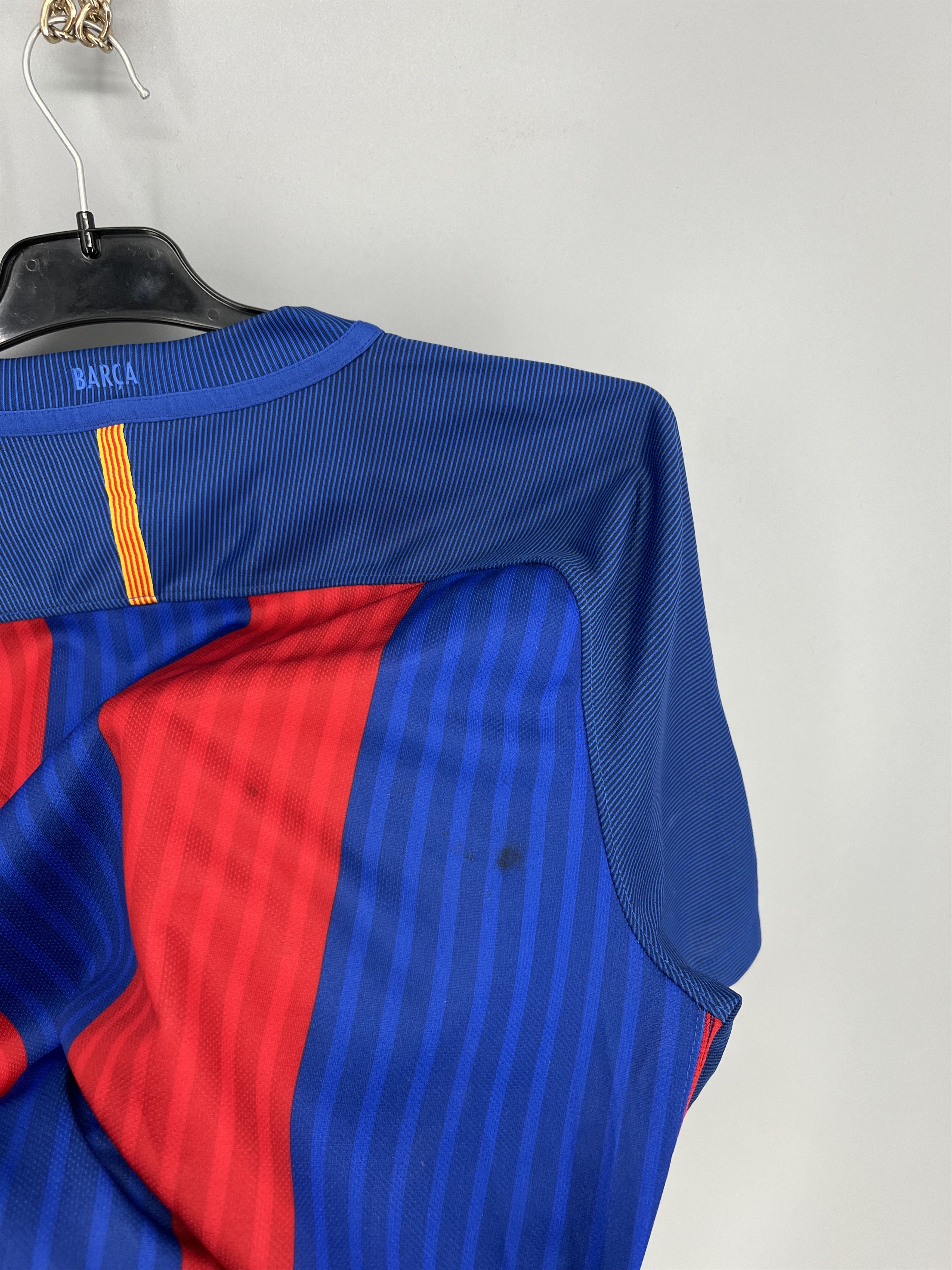 Vintage FC Barcelona Nike 2016 2017 Soccer Jersey Home Football Size US M / EU 48-50 / 2 - 18 Thumbnail