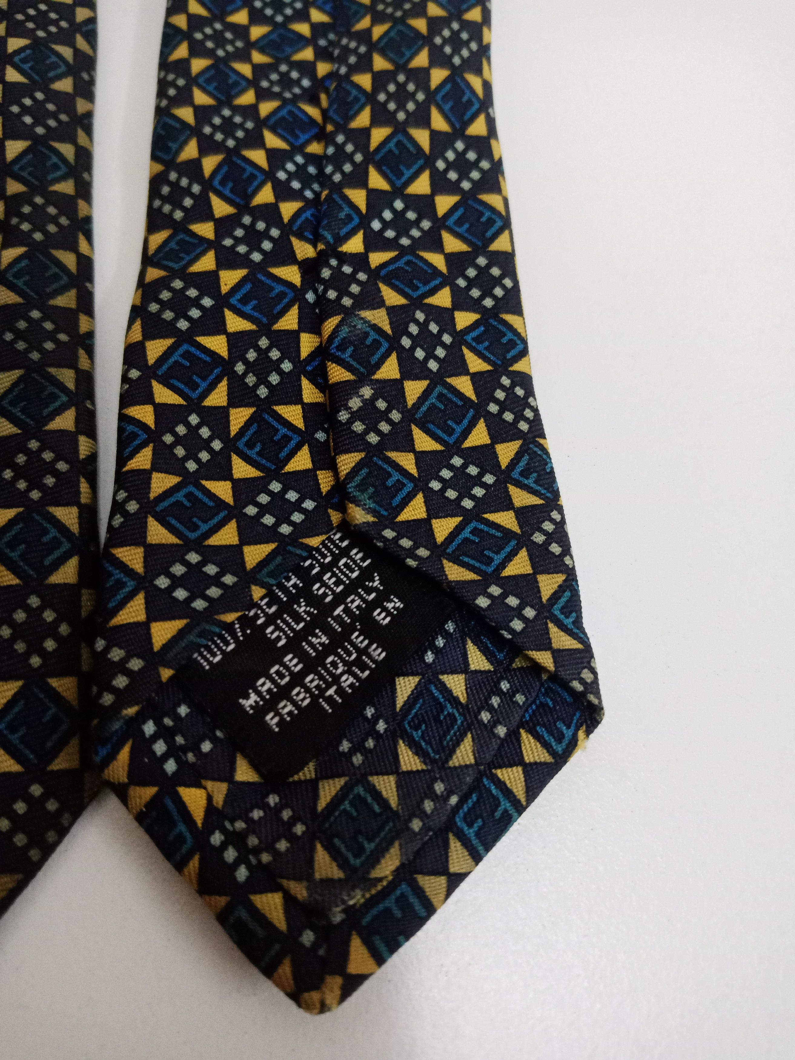 Fendi Fendi Monogram 100% Silk Made in Italy Size ONE SIZE - 3 Thumbnail