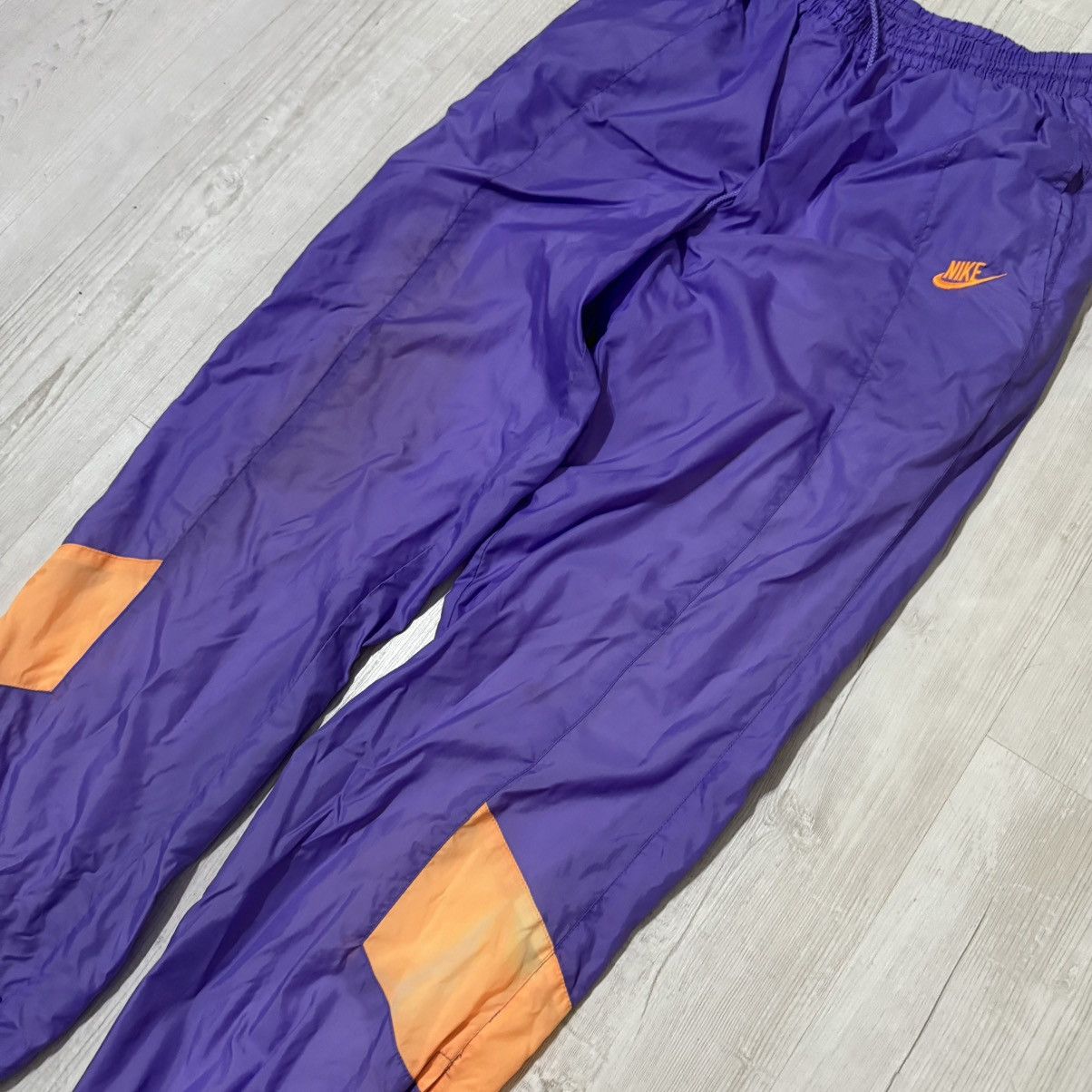 Vintage Nike Vintage Nylon Purple TrackPants 90s Streetwear Size US 31 - 4 Thumbnail