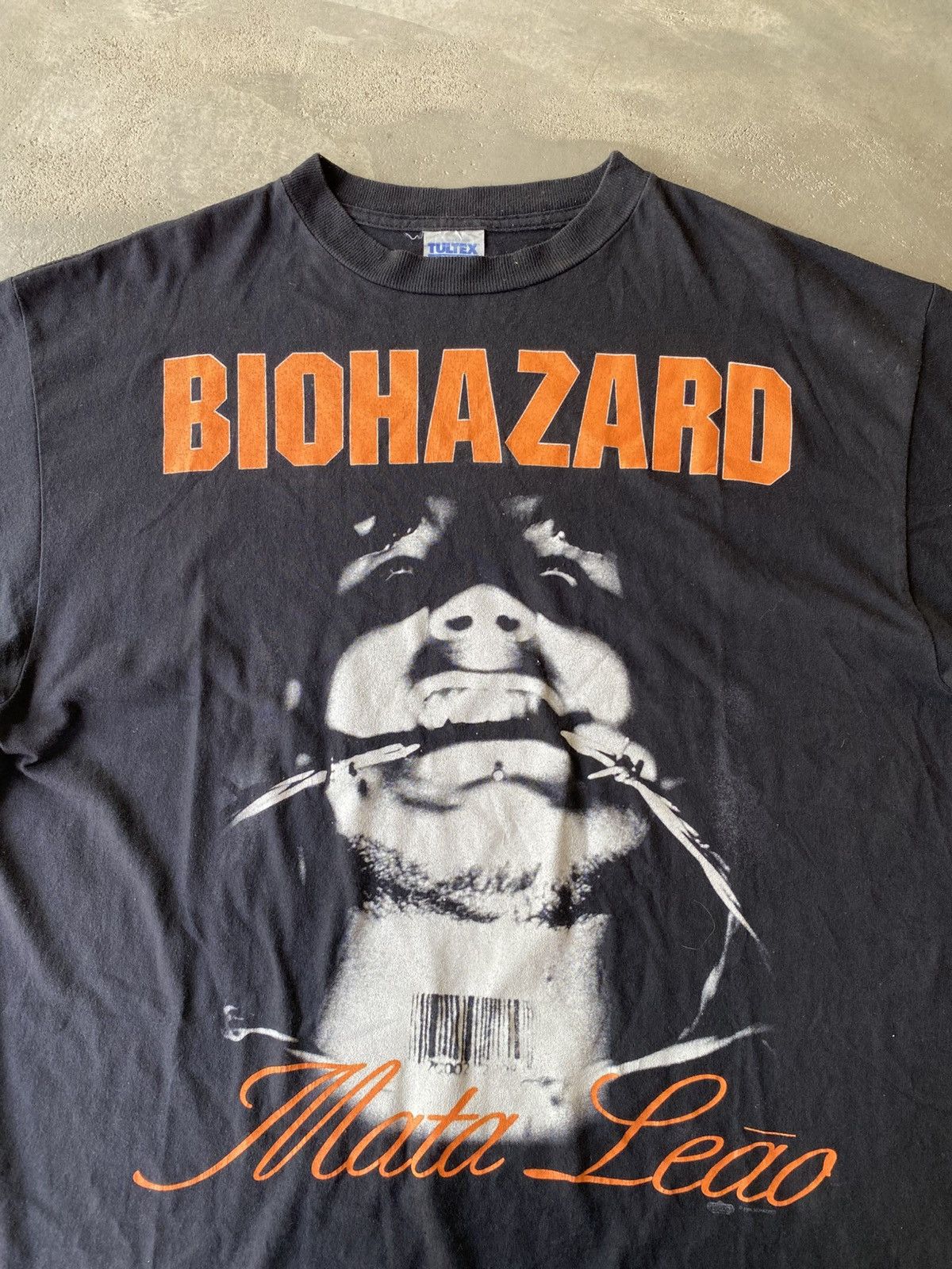 Band Tees × Vintage Vintage Biohazard Mata Leao Album Tshirt Size US XL / EU 56 / 4 - 3 Thumbnail