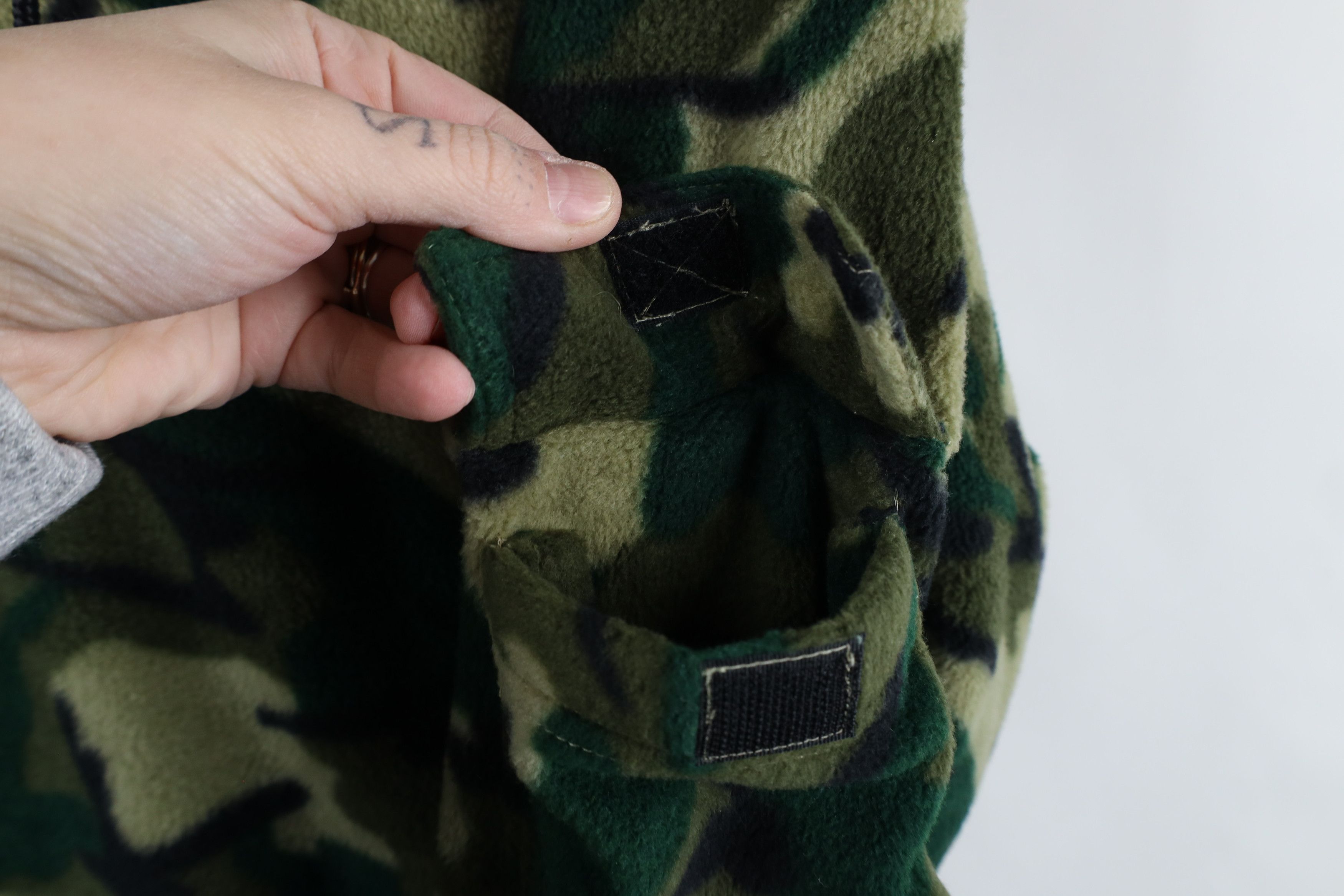 Vintage Vintage 90s Y2K Streetwear Camouflage Half Zip Fleece Hoodie Size US M / EU 48-50 / 2 - 4 Thumbnail