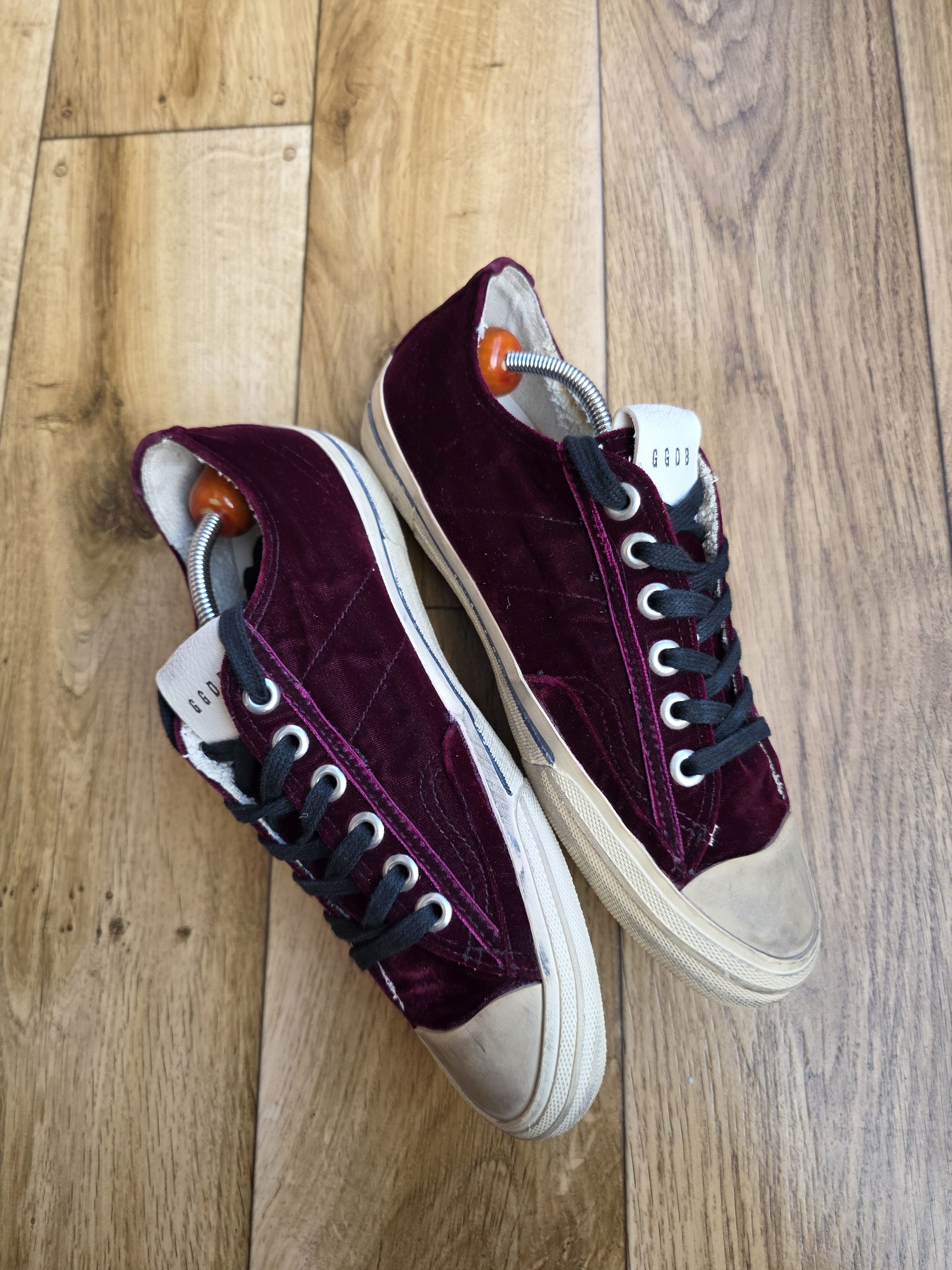 Golden Goose Golden Goose VSTAR 2 Deluxe Brand Size US 10 / IT 40 - 11 Thumbnail