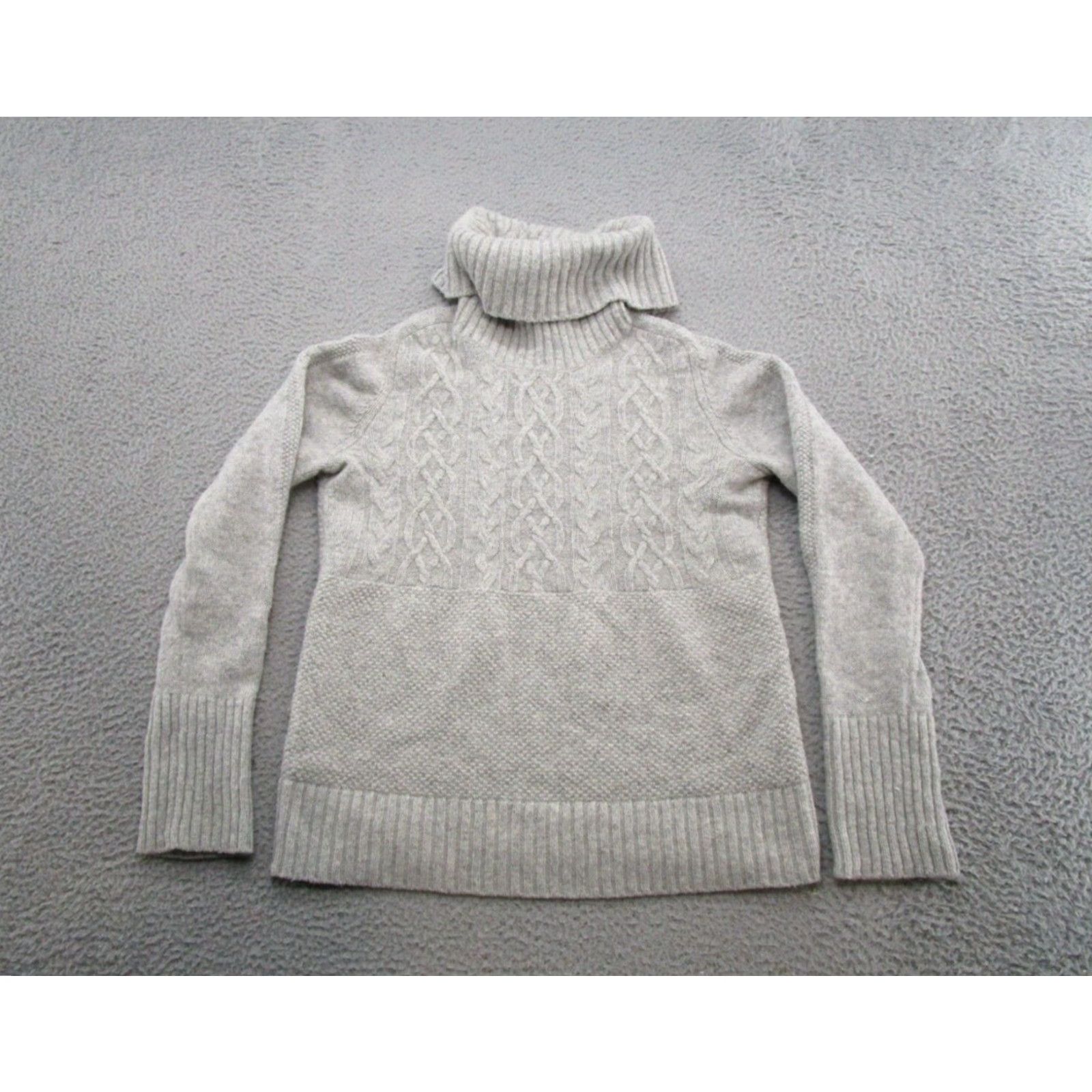 Gap **Women's Gray Wool Blend Turtleneck Pullover Size Medium Knit Sweater** User: Women's Gray Wool Blend Turtleneck Pullover Size Medium Knit Sweater Size M / US 6-8 / IT 42-44 - 2 Thumbnail