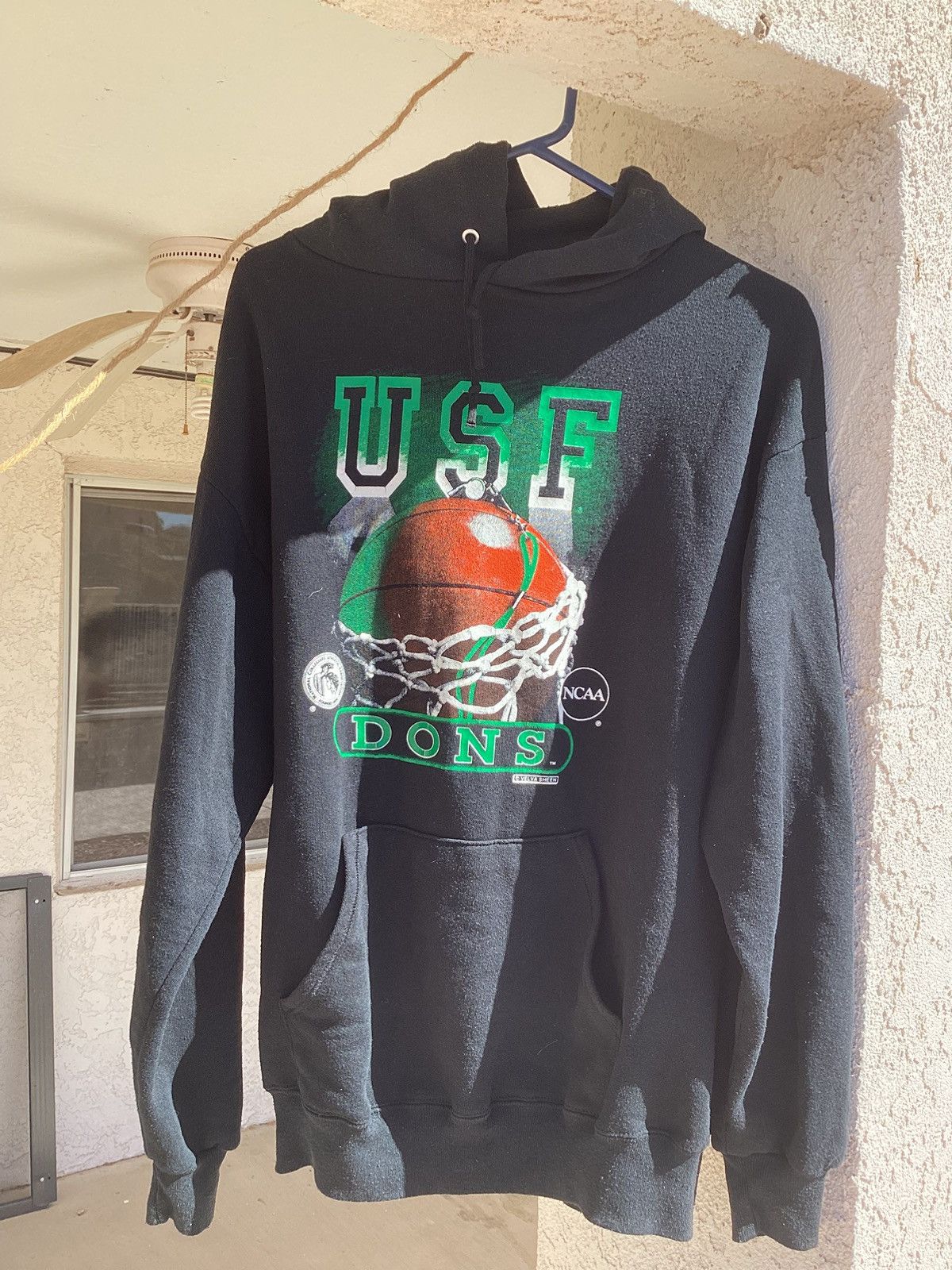 NCAA Vtg university South Florida Dons NCAA USA pullover hoodie Size US XL / EU 56 / 4 - 1 Thumbnail