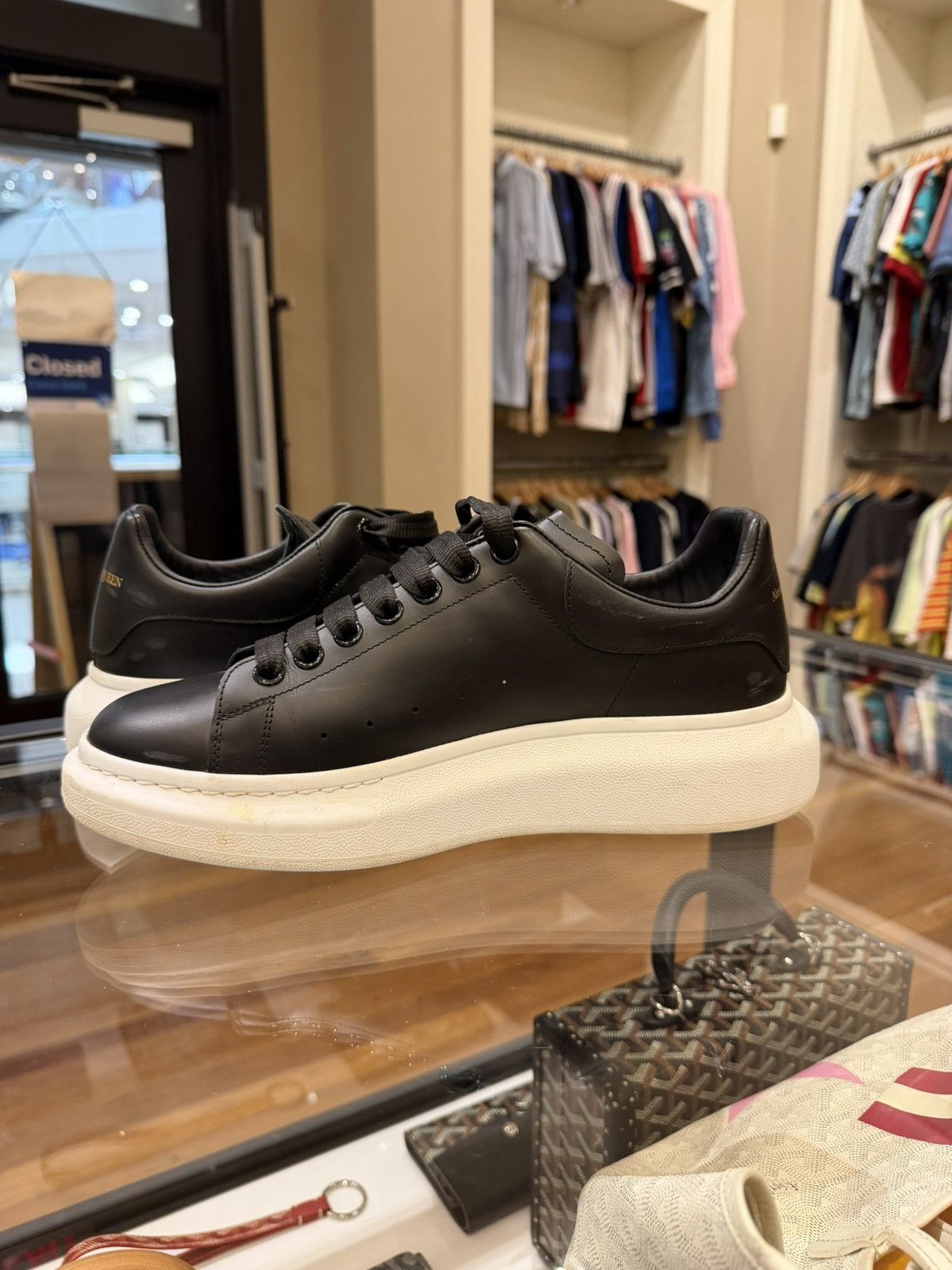 Alexander McQueen Alexander Mcqueen Oversized Sneaker- Black Size US 9.5 / EU 42-43 - 4 Thumbnail