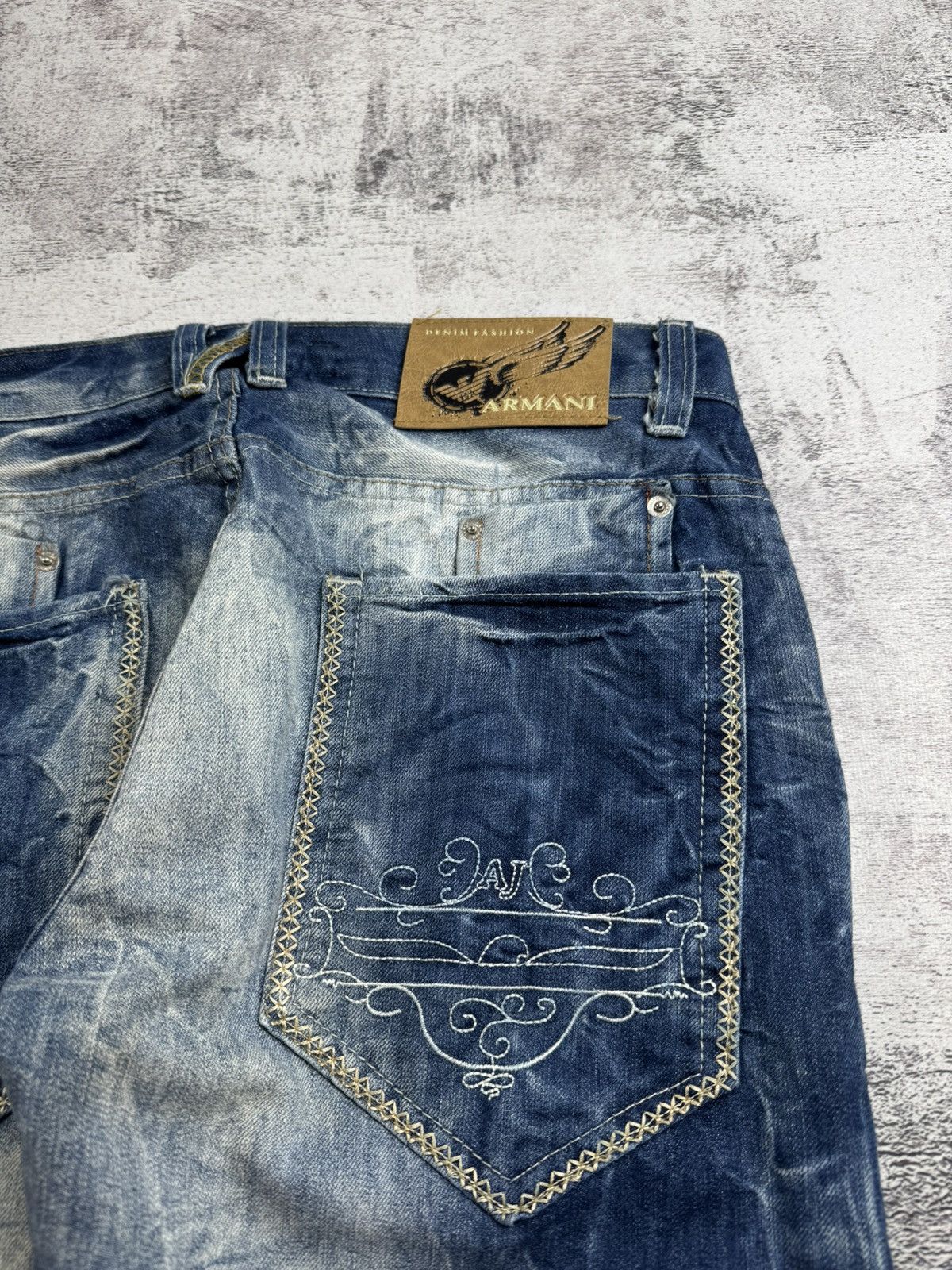 Armani Armani Vintage Faded 33/33 Blue Hip Hop Rap Distressed Jeans Pants Trousers Size US 33 - 11 Thumbnail