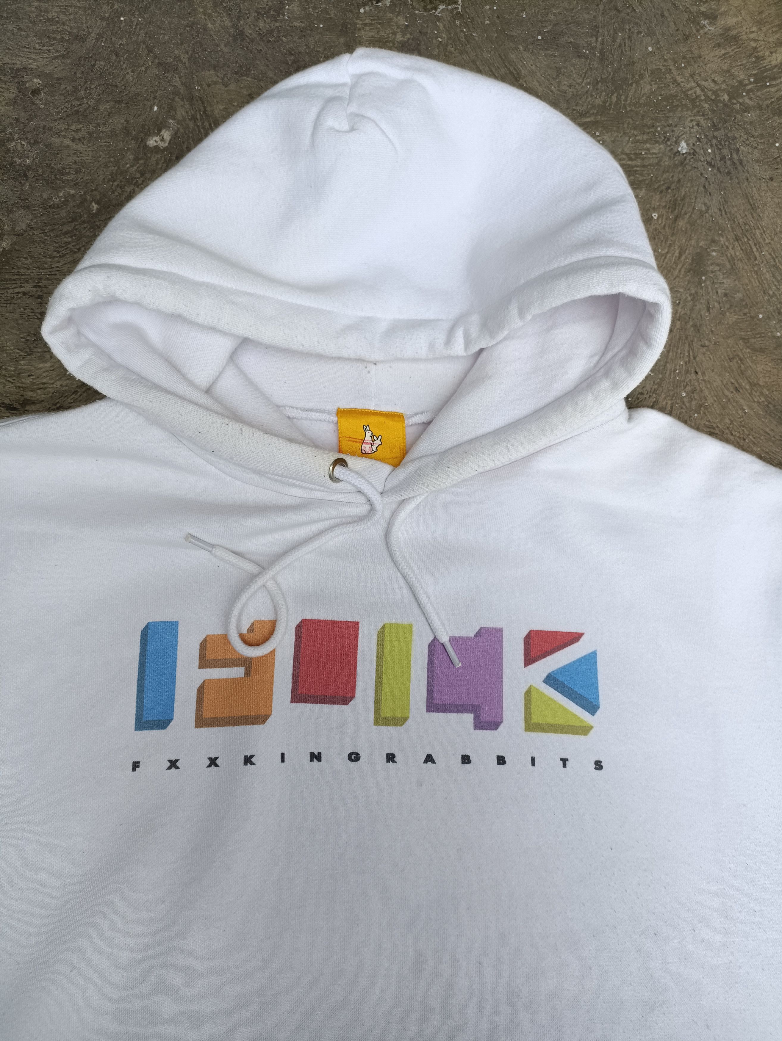 FR2 Hoodie FUCKING Rabbit FR2 Sample Size US M / EU 48-50 / 2 - 4 Thumbnail