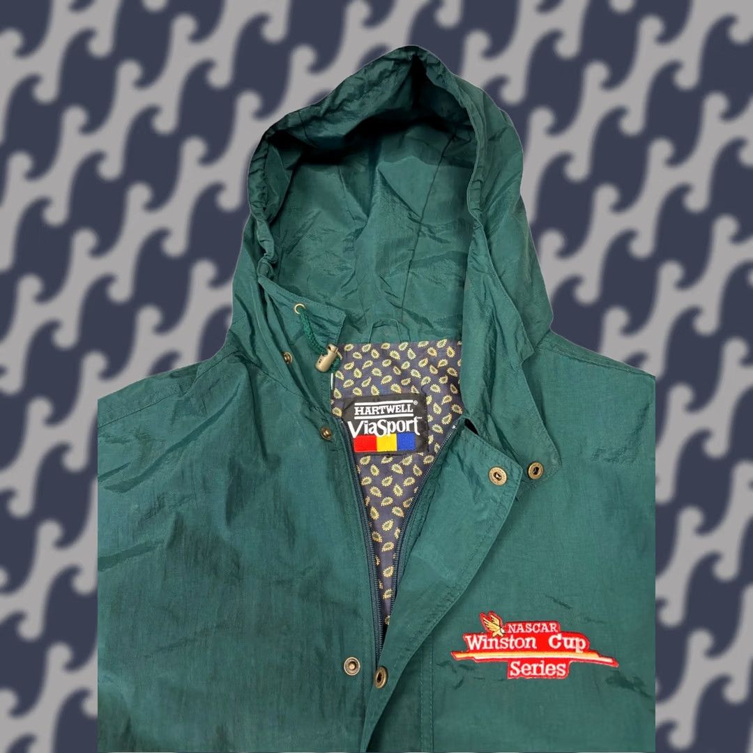 NASCAR VINTAGE Nascar Hartwell Viasport Green Windbreaker Jacket XL Adult Regular Zip Front Logo Pockets Size US XL / EU 56 / 4 - 1 Thumbnail