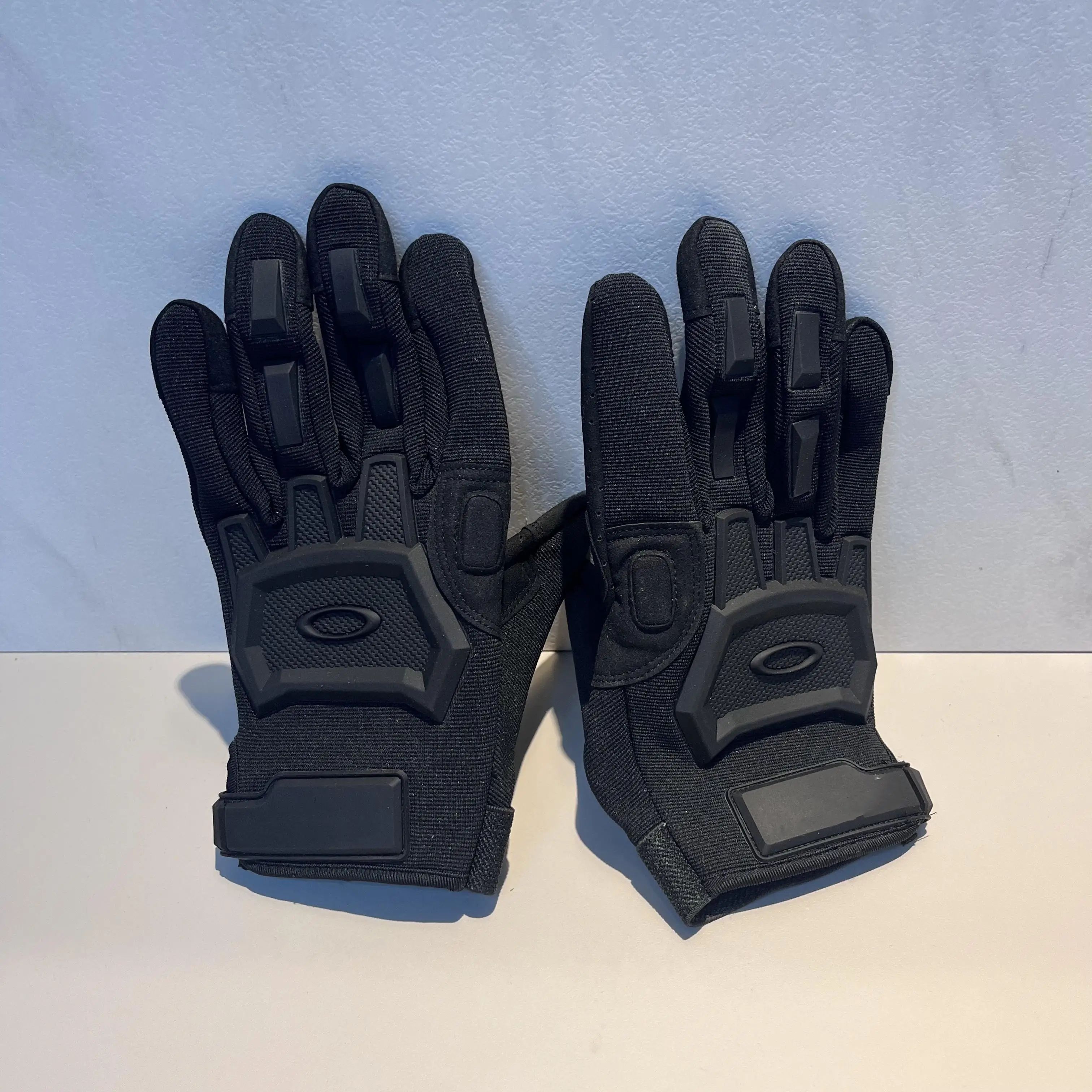 Pre-owned Destroy Lonely X Kanye West Oakley Flexion Tactical Gloves In Black