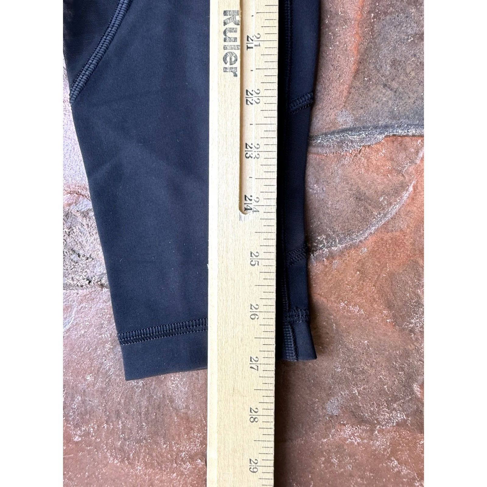 Lululemon Lululemon On Repeat Leggings Women’s 6 Black Athletic Size 28" / US 6 / IT 42 - 5 Thumbnail