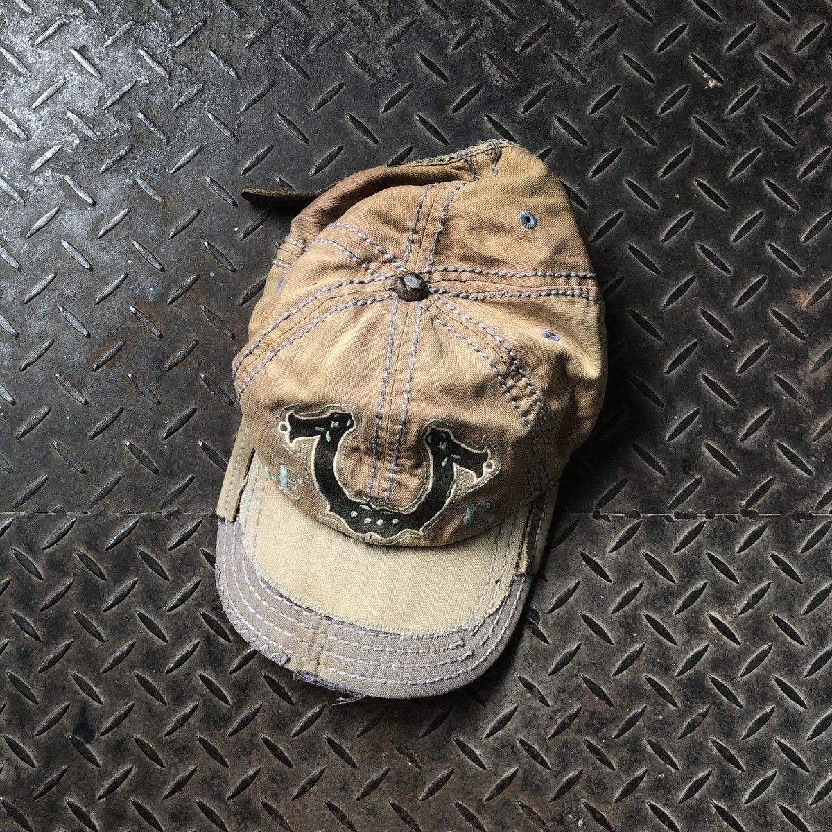 True Religion 🚫 SOLD 🚫 Vintage Y2K True Religion Hat Size ONE SIZE - 1 Thumbnail