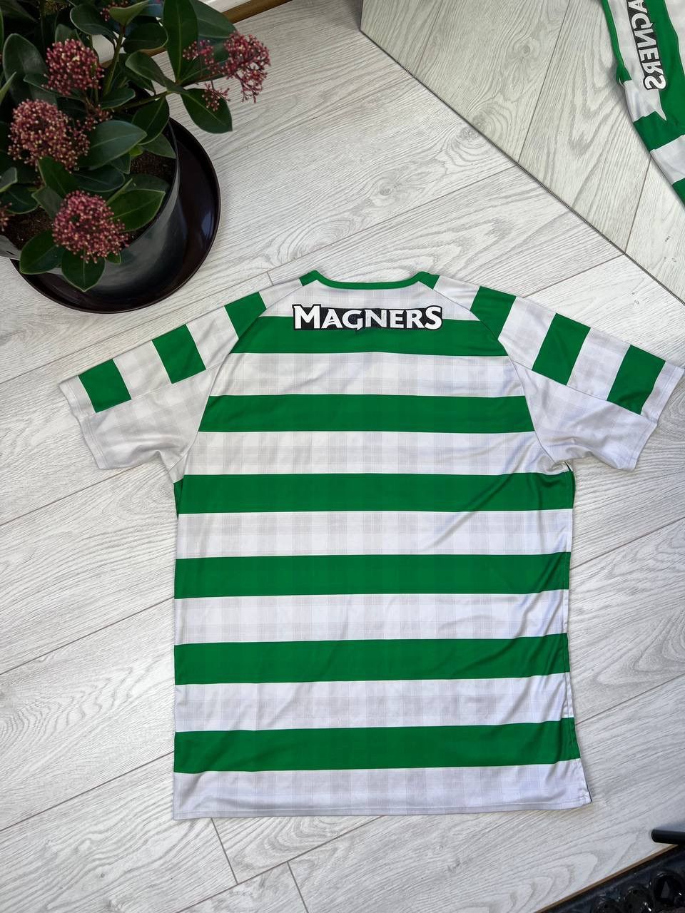 New Balance Celtic New Balance soccer jersey dafabet Size L Size US XL / EU 56 / 4 - 9 Thumbnail