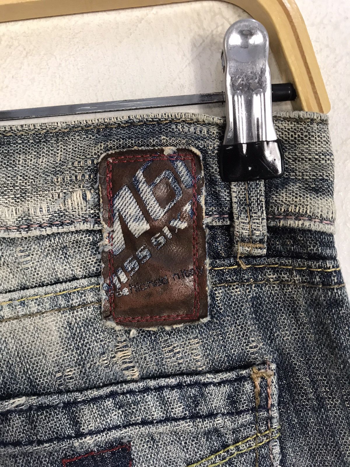 Miss Sixty Miss Sixty Distressed Indigo Denim Jeans Relaxed Tapered Size 27" / US 4 / IT 40 - 12 Thumbnail