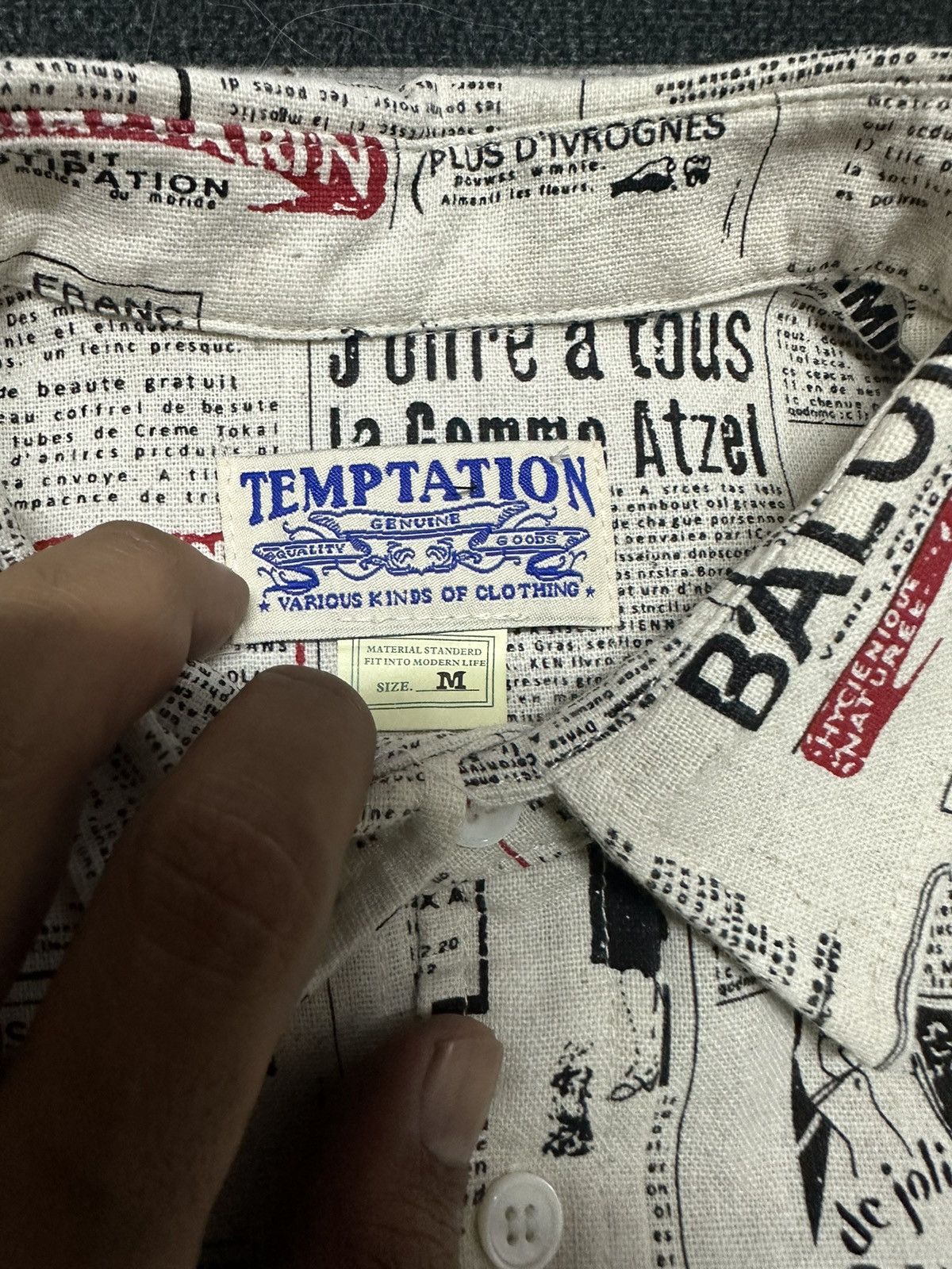 Vintage Temptation long sleeve shirt overprint newspaper Size US M / EU 48-50 / 2 - 4 Thumbnail