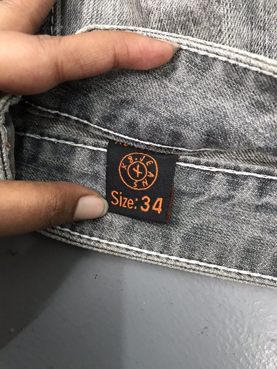 JNCO × Southpole × Vintage Crazy vintage X8 jeans sword 🗡️ embroidered denim Size US 35 - 8 Thumbnail