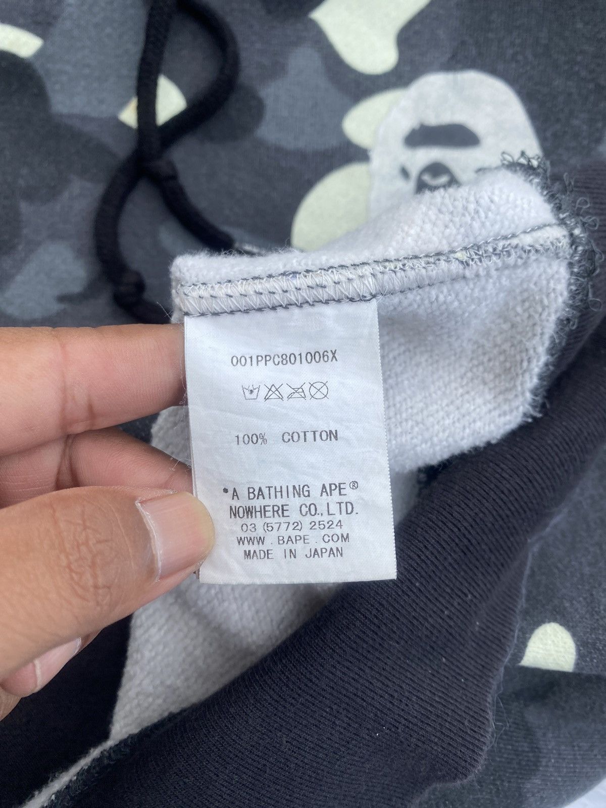 Bape Rare BAPE City Camo Glow In Dark Pullover Hoodie/Sweater Size US L / EU 52-54 / 3 - 15 Thumbnail