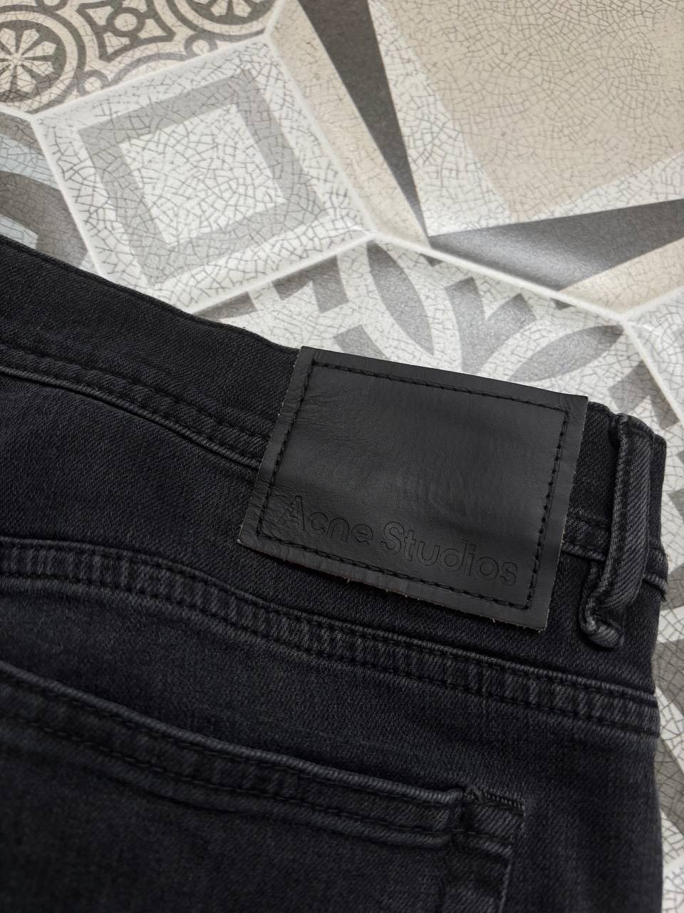 Acne Studios Acne Studios 2021M loose fit denim jeans 36x34 Size US 36 / EU 52 - 8 Thumbnail