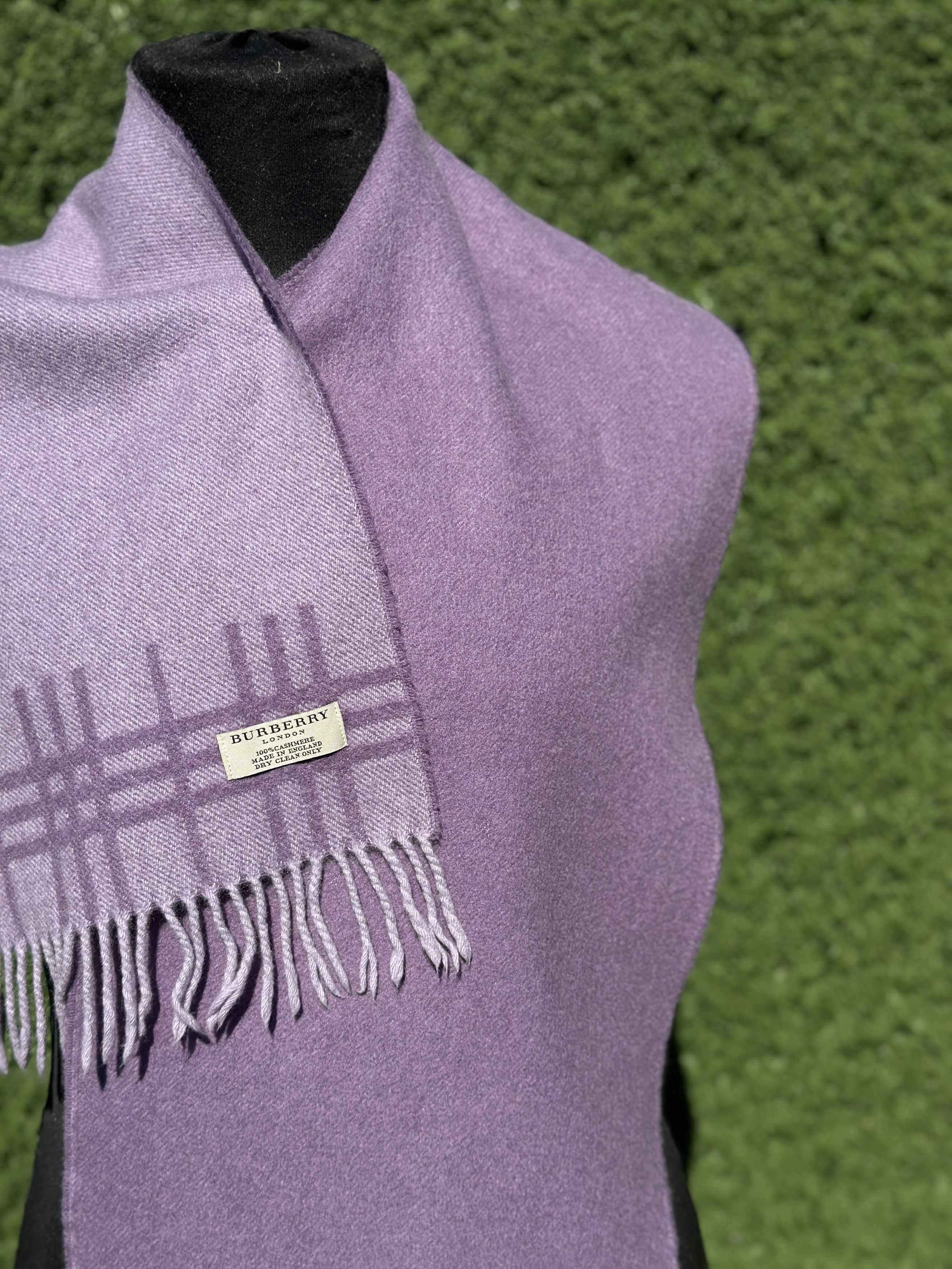 Burberry Burberry London 100% Cashmere Scarf Lilac England 130x30 Cm Size ONE SIZE - 3 Thumbnail