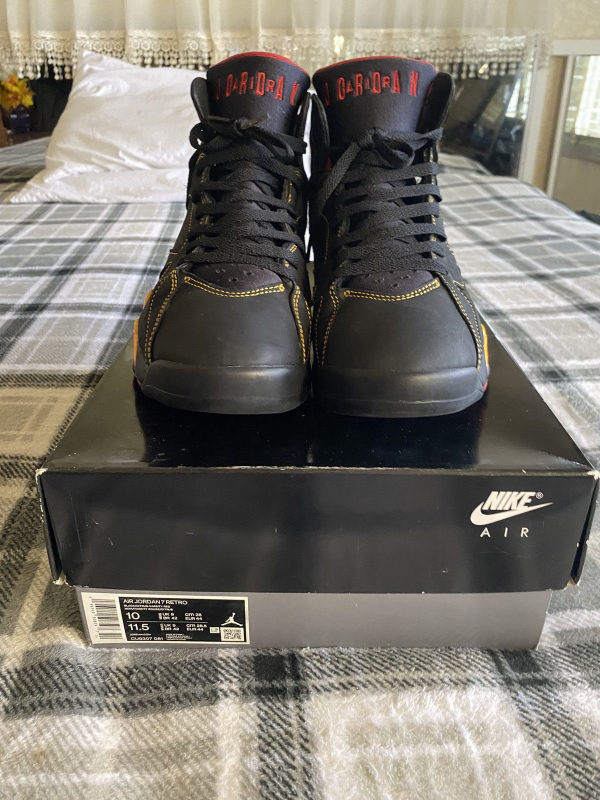 image of Jordan Brand 7 “Citrus” Shoes in Black, Men's (Size 10)