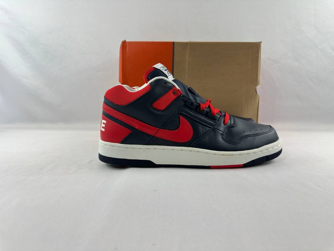 Nike Nike Delta Force 3/4 'Indiana' 2004 307723-461 Size US 13 / EU 46 - 1 Thumbnail