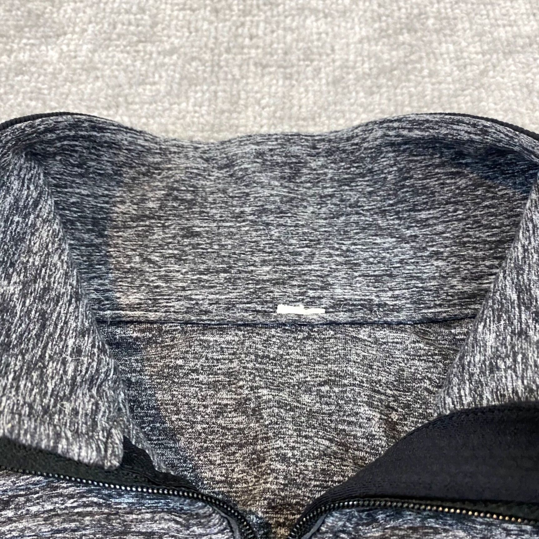 Lululemon Lululemon Jacket Womens 8 Gray Black Running Ruffles 1/2 Zip Activewear Pullover Size M / US 6-8 / IT 42-44 - 3 Thumbnail
