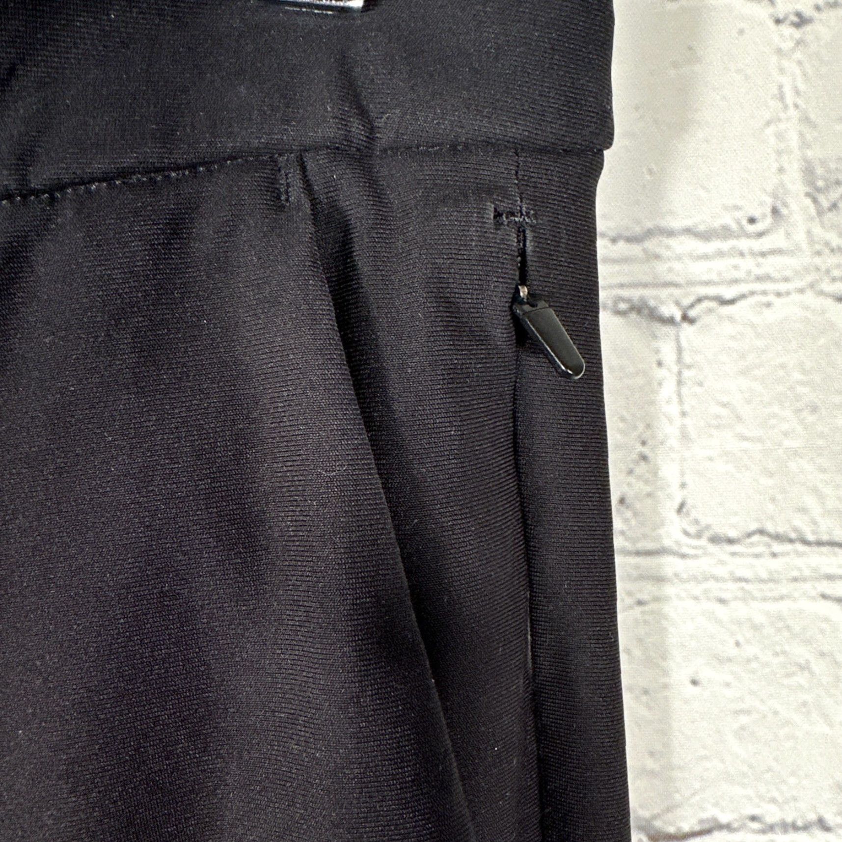 Lululemon Lululemon ABC Commission Pant Slim Fit Chinos Warpstreme Black M5439S 31 Men Pants Size US 31 - 3 Thumbnail