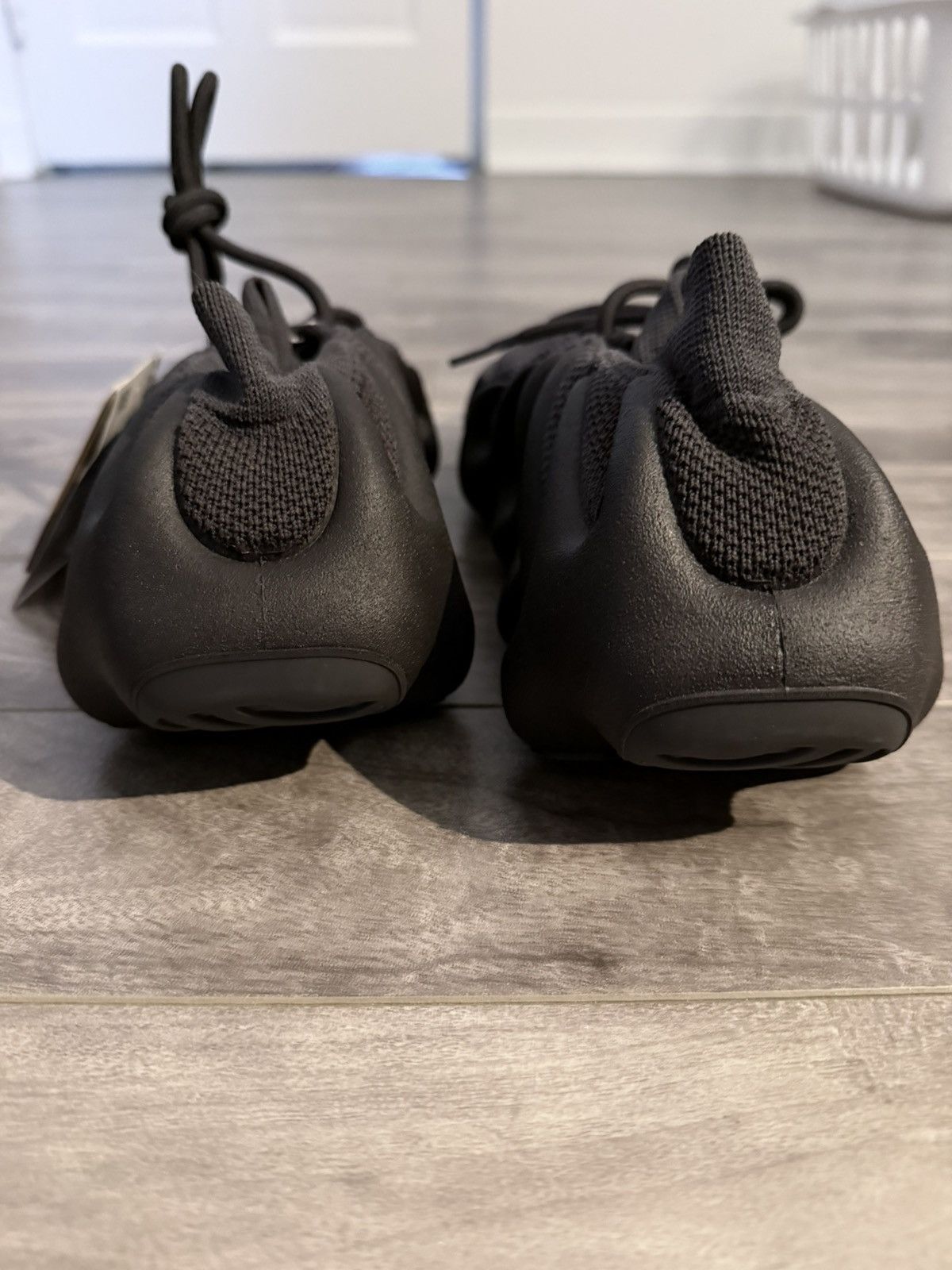 Yeezy Adidas Yeezy 450 Utility Black Size US 9.5 / EU 42-43 - 8 Thumbnail