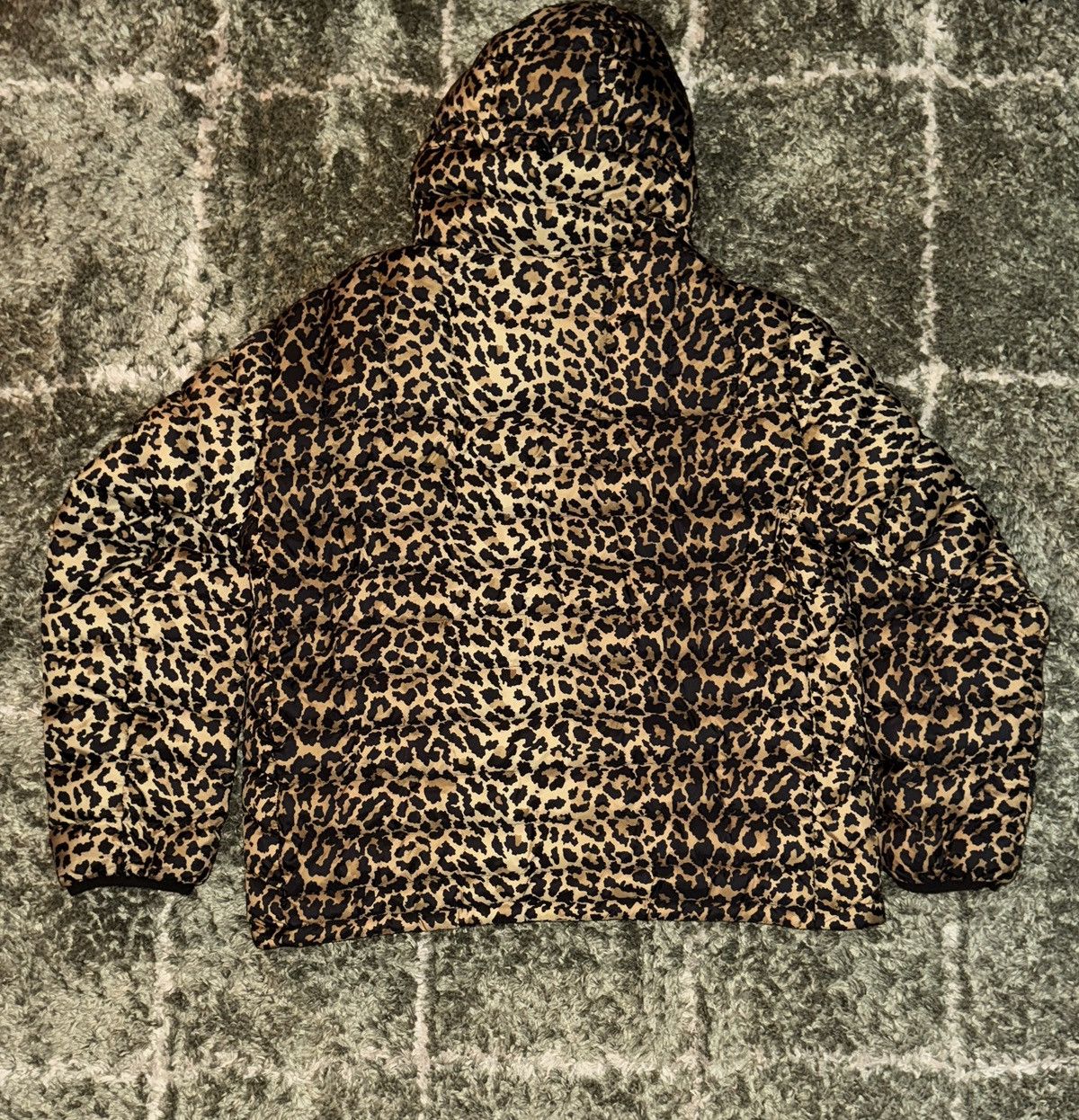 Supreme FW21 Leopard print micro down half zip pullover Size US L / EU 52-54 / 3 - 4 Thumbnail