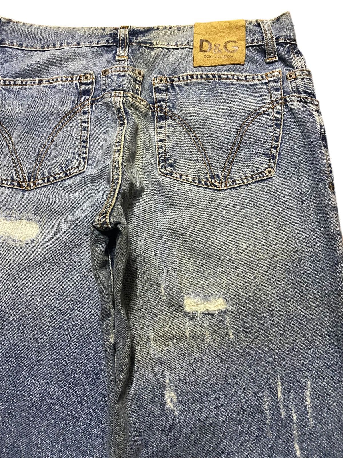 Dolce & Gabbana Vintage Dolce &. Gabbana Light Wash Distressed Enough Baggy Size US 30 / EU 46 - 10 Thumbnail