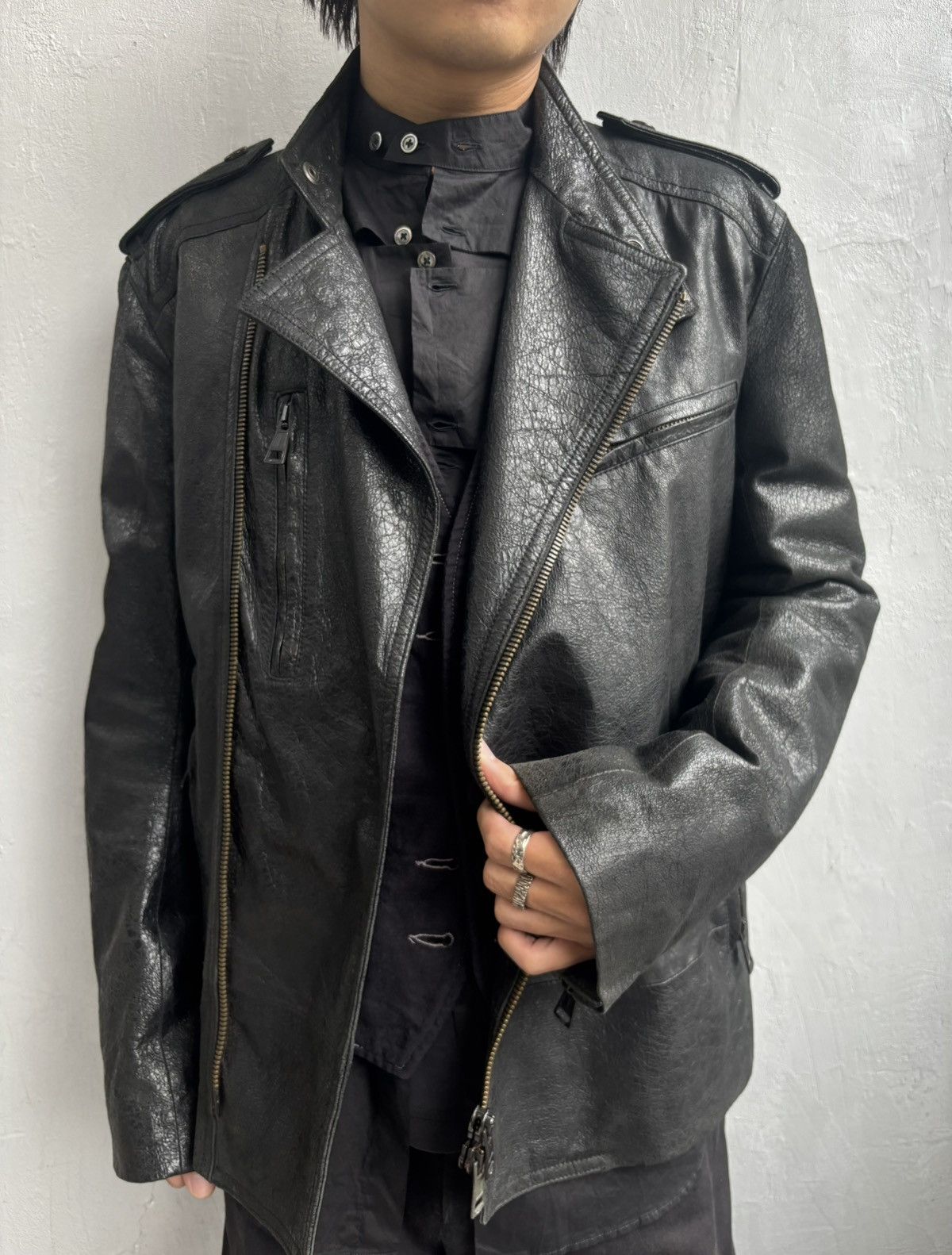 Ann Demeulemeester Ann Demeulemeester SS2003 cracked leather biker jacket Size US M / EU 48-50 / 2 - 1 Thumbnail
